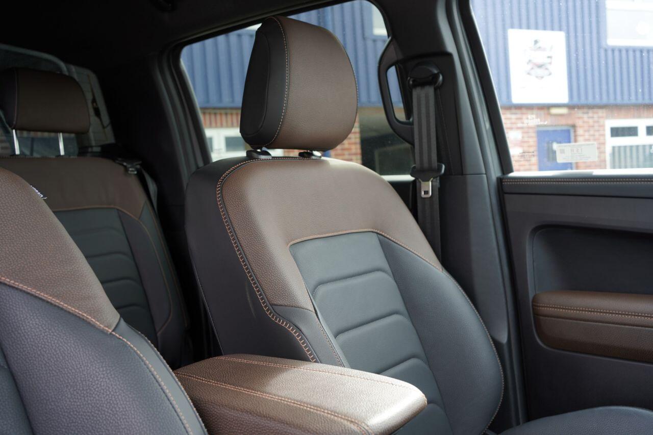 Volkswagen Amarok view 35