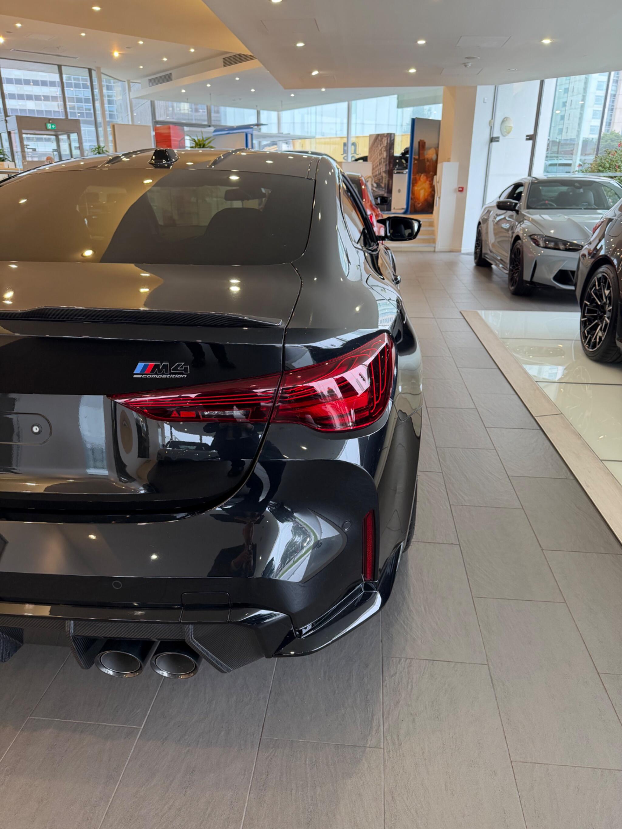 BMW M4 view 6