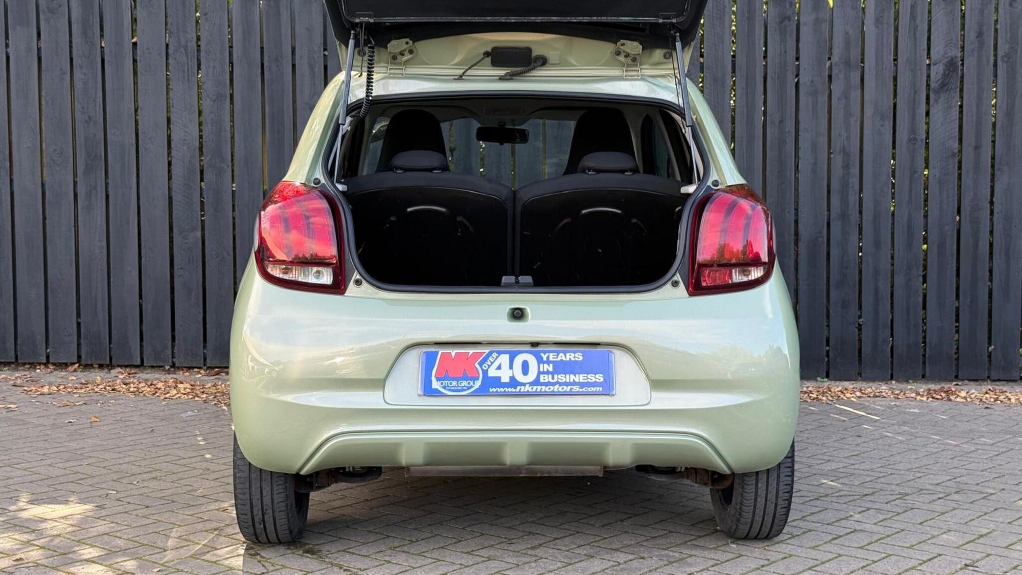 Peugeot 108 view 8