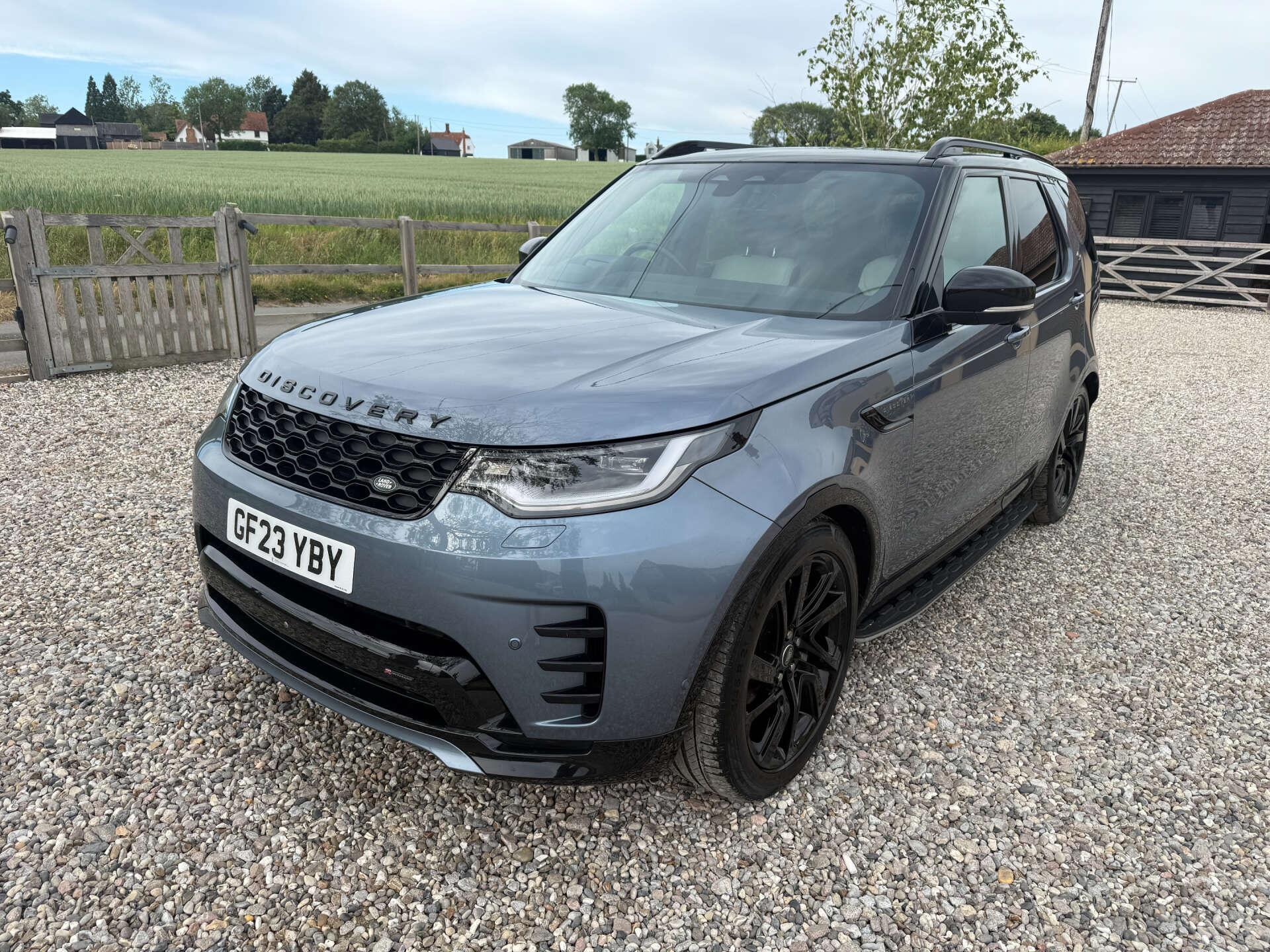 Land Rover Discovery view 2