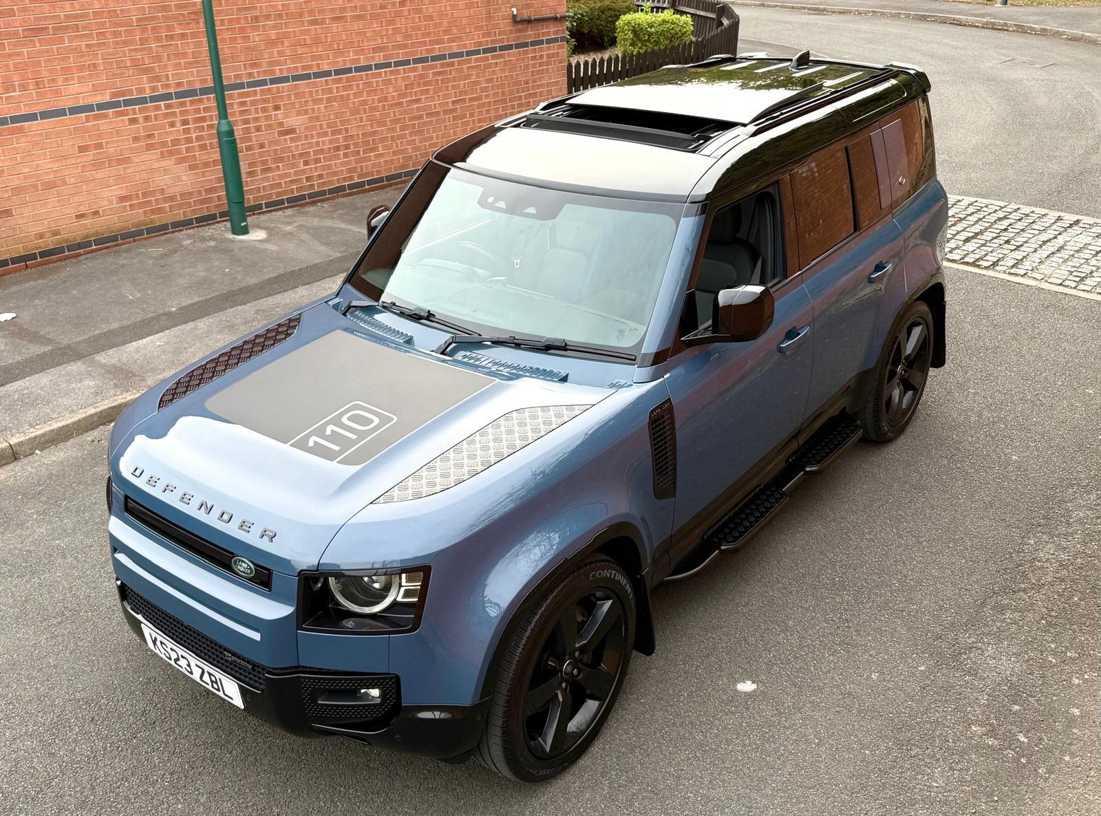 Land Rover Defender view 10