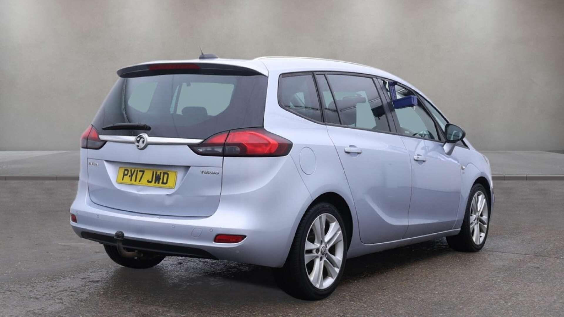 Vauxhall Zafira Tourer view 7