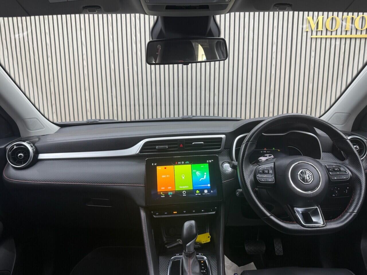 MG ZS view 8