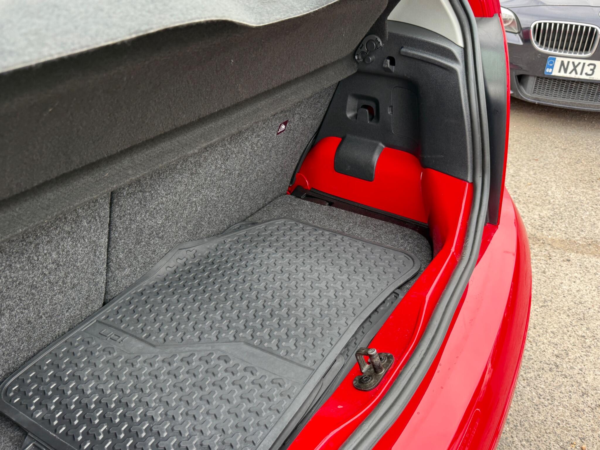 Volkswagen up! - Image 42
