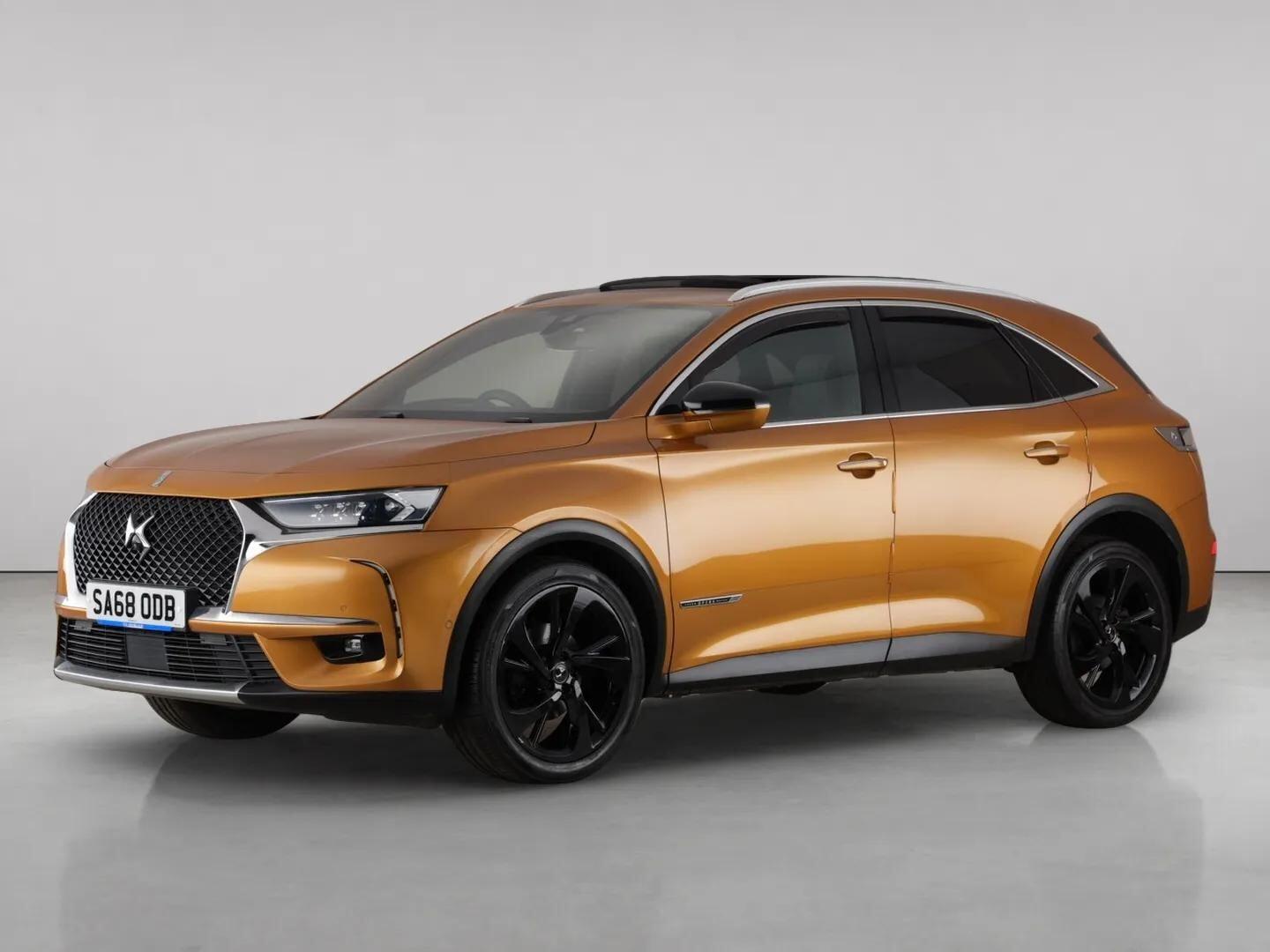 DS Automobiles DS 7 Crossback view 2
