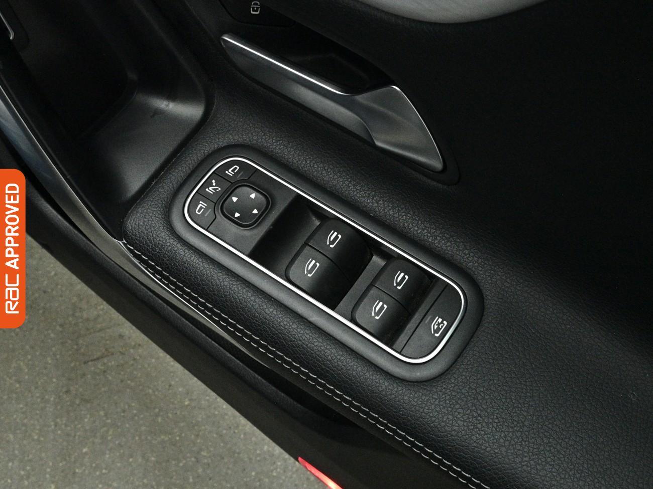 Mercedes-Benz CLA view 24