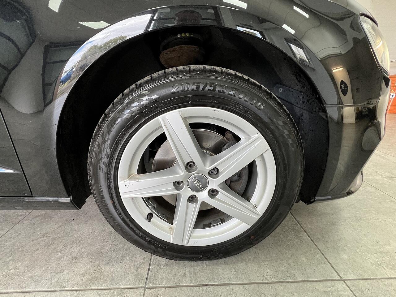 Audi A3 view 22