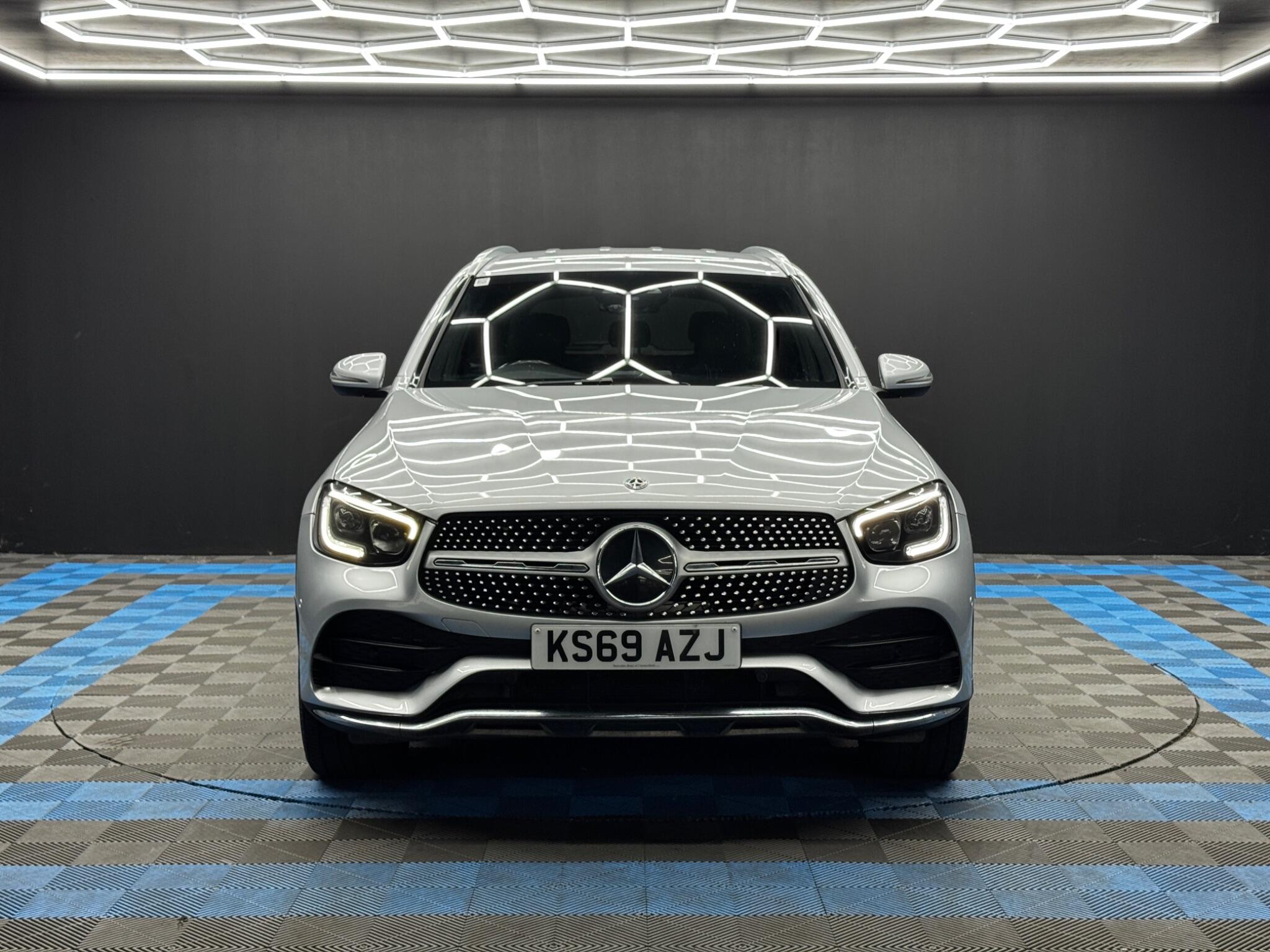Mercedes-Benz GLC view 2