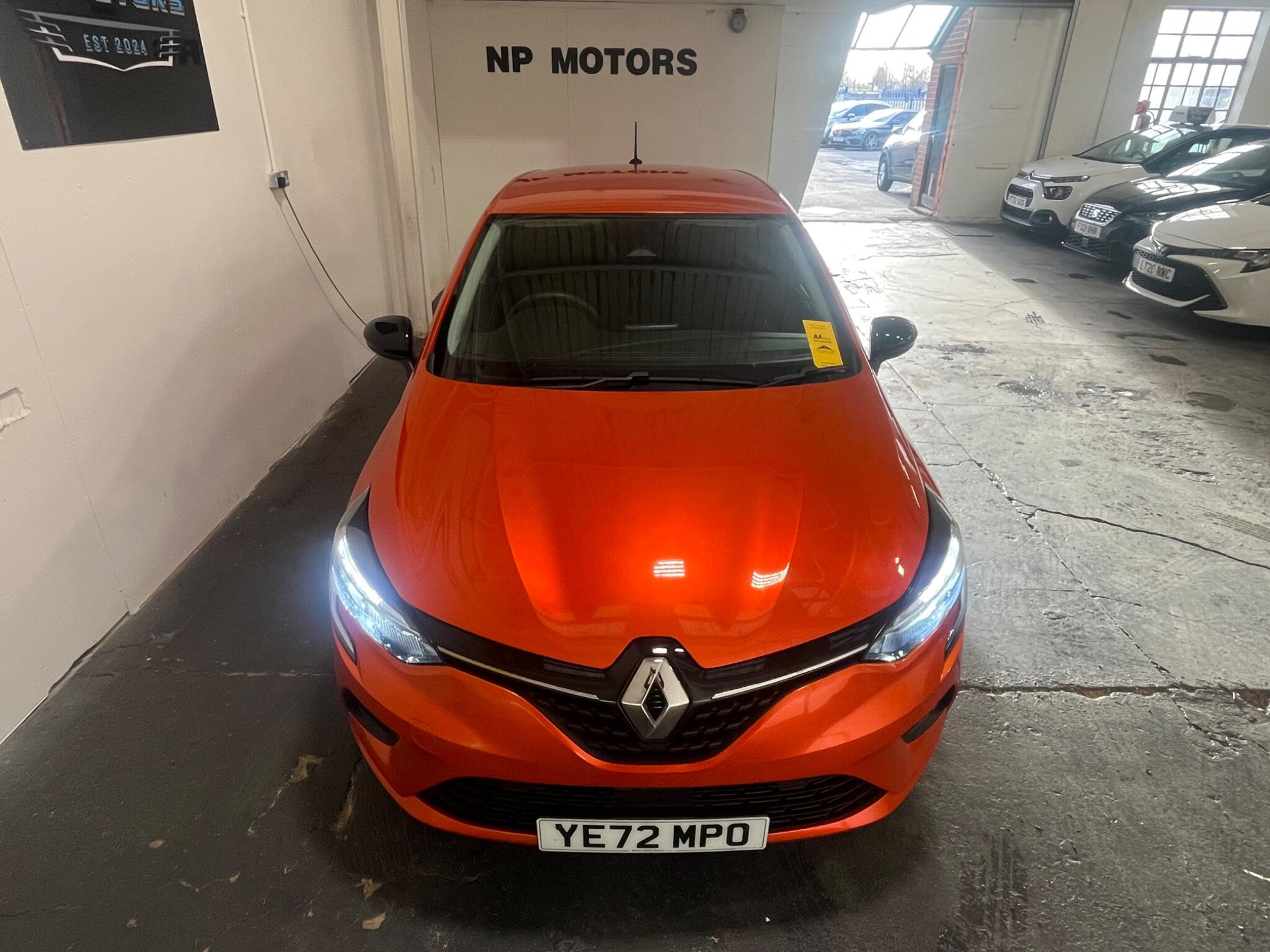 2022 Renault Clio 1.6 E-TECH Evolution Auto Euro 6 (s/s) 5dr • 33,021 miles image 6