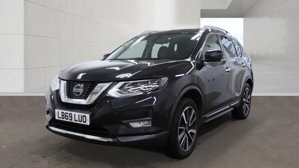 Nissan X-Trail main image