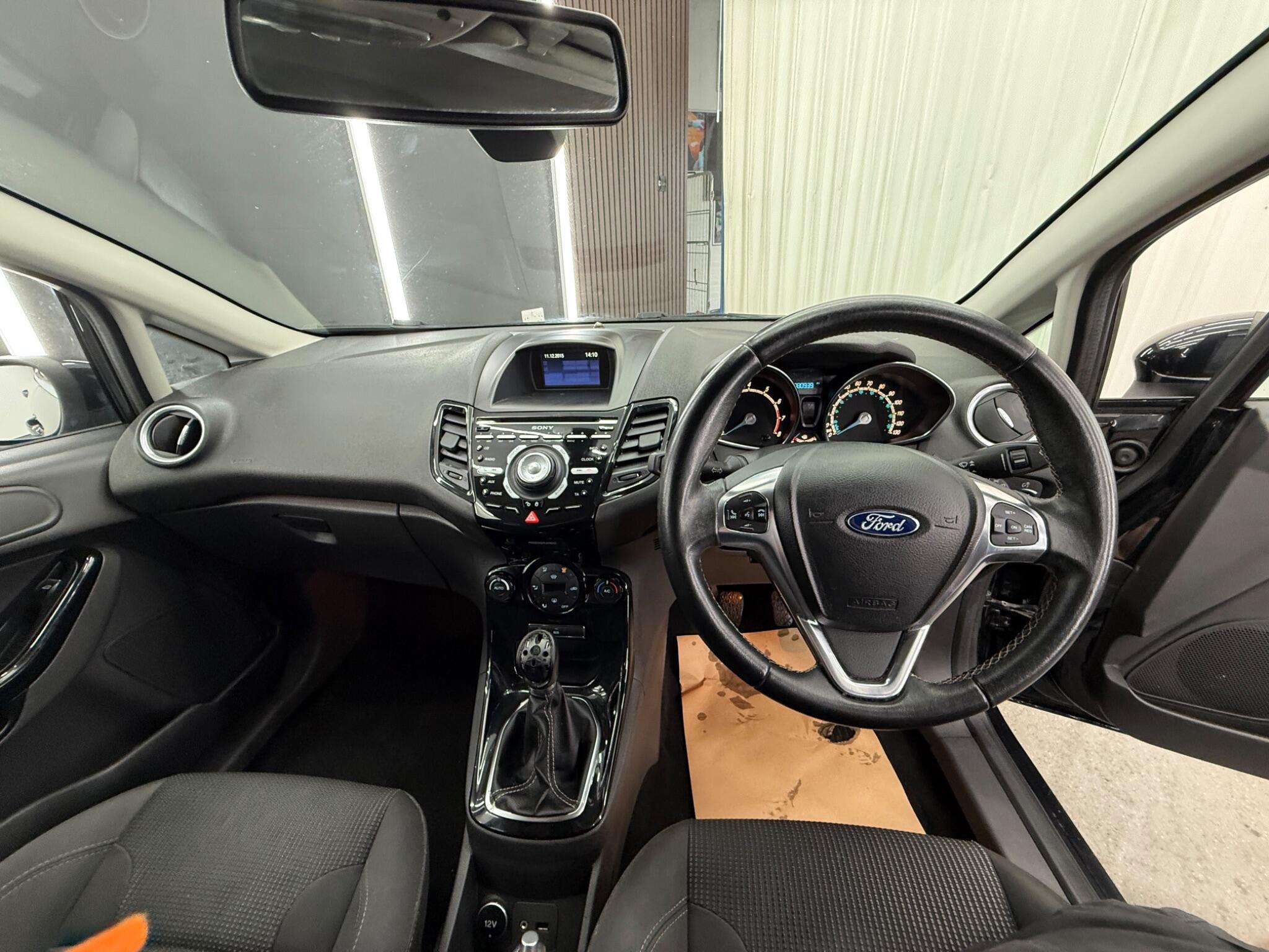 Ford Fiesta view 31