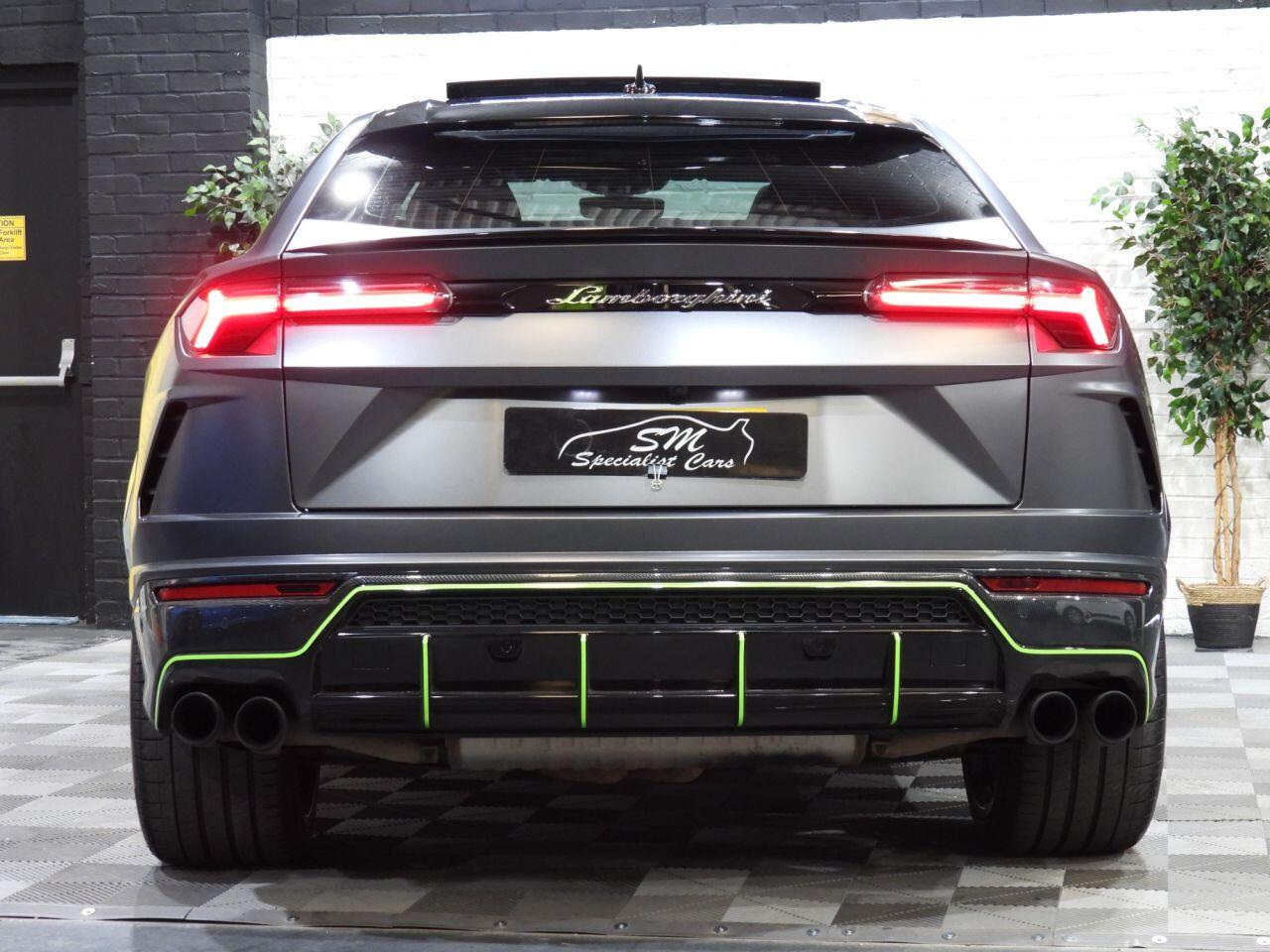 Lamborghini Urus view 14