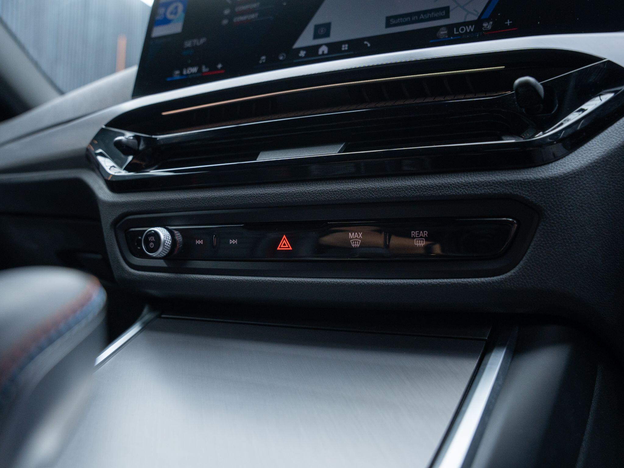 BMW M2 view 37