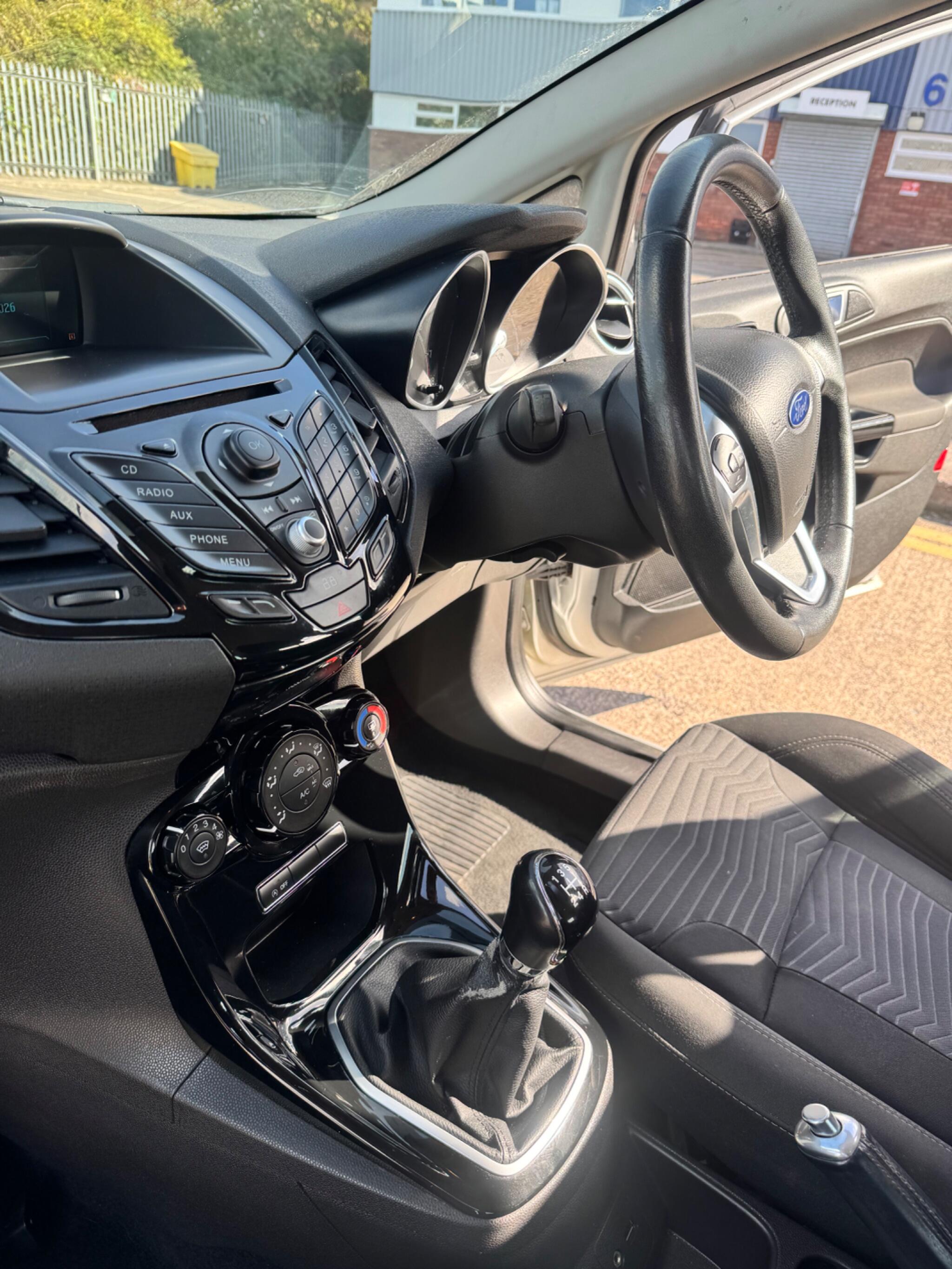 Ford Fiesta view 21