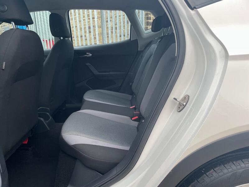 2018 SEAT Arona 1.6 TDI SE Euro 6 (s/s) 5dr • 93,000 miles image 15
