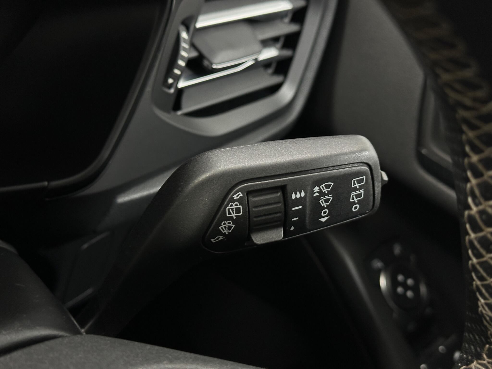 Ford Focus view 17