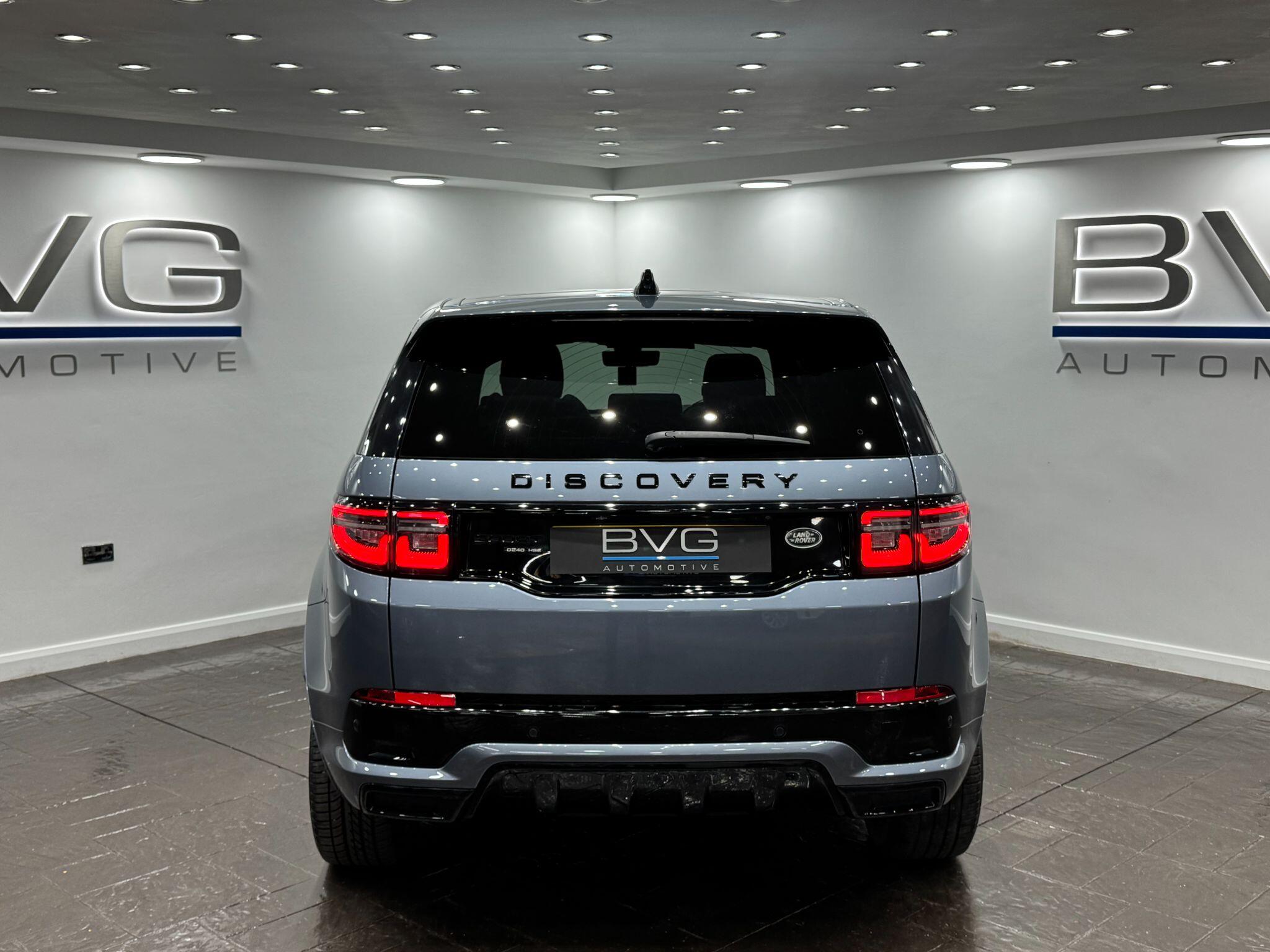 Land Rover Discovery Sport view 7