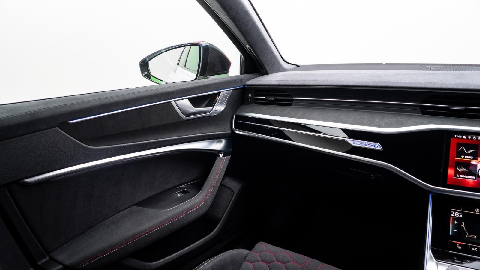 Audi RS6 Avant view 23