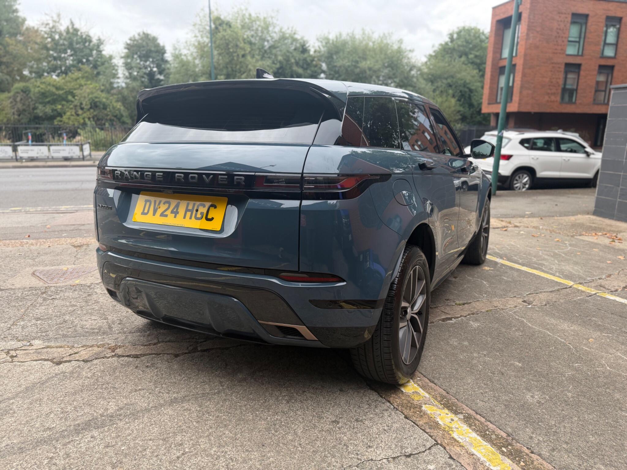 Land Rover Range Rover Evoque view 10
