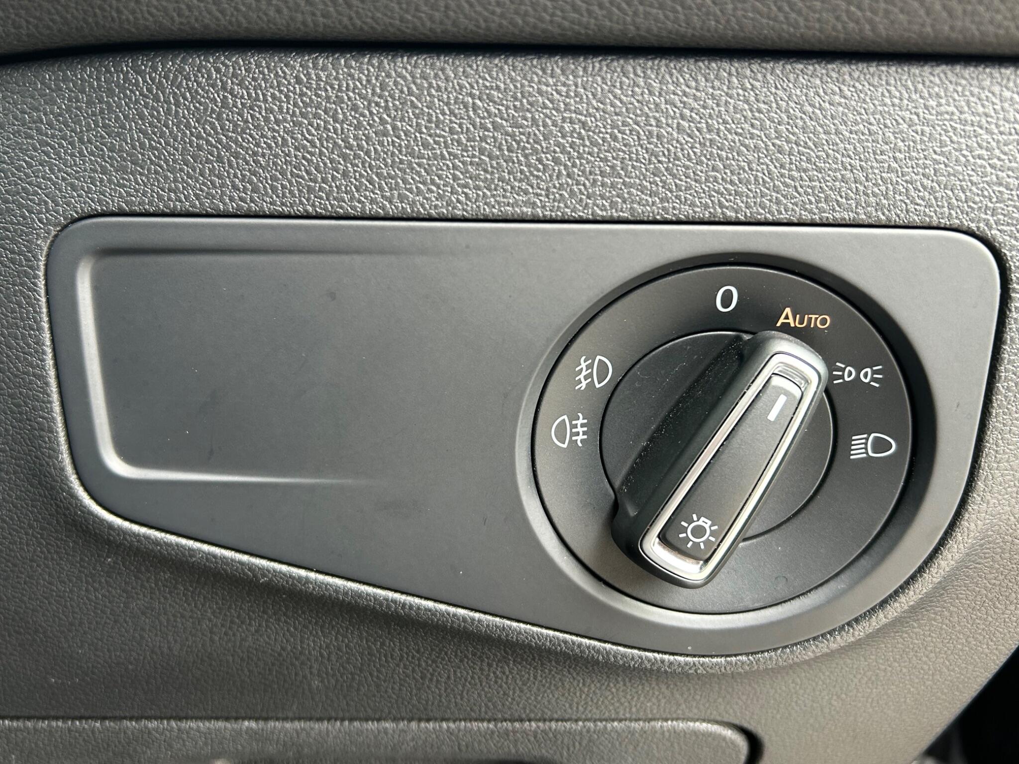 Volkswagen Tiguan view 31