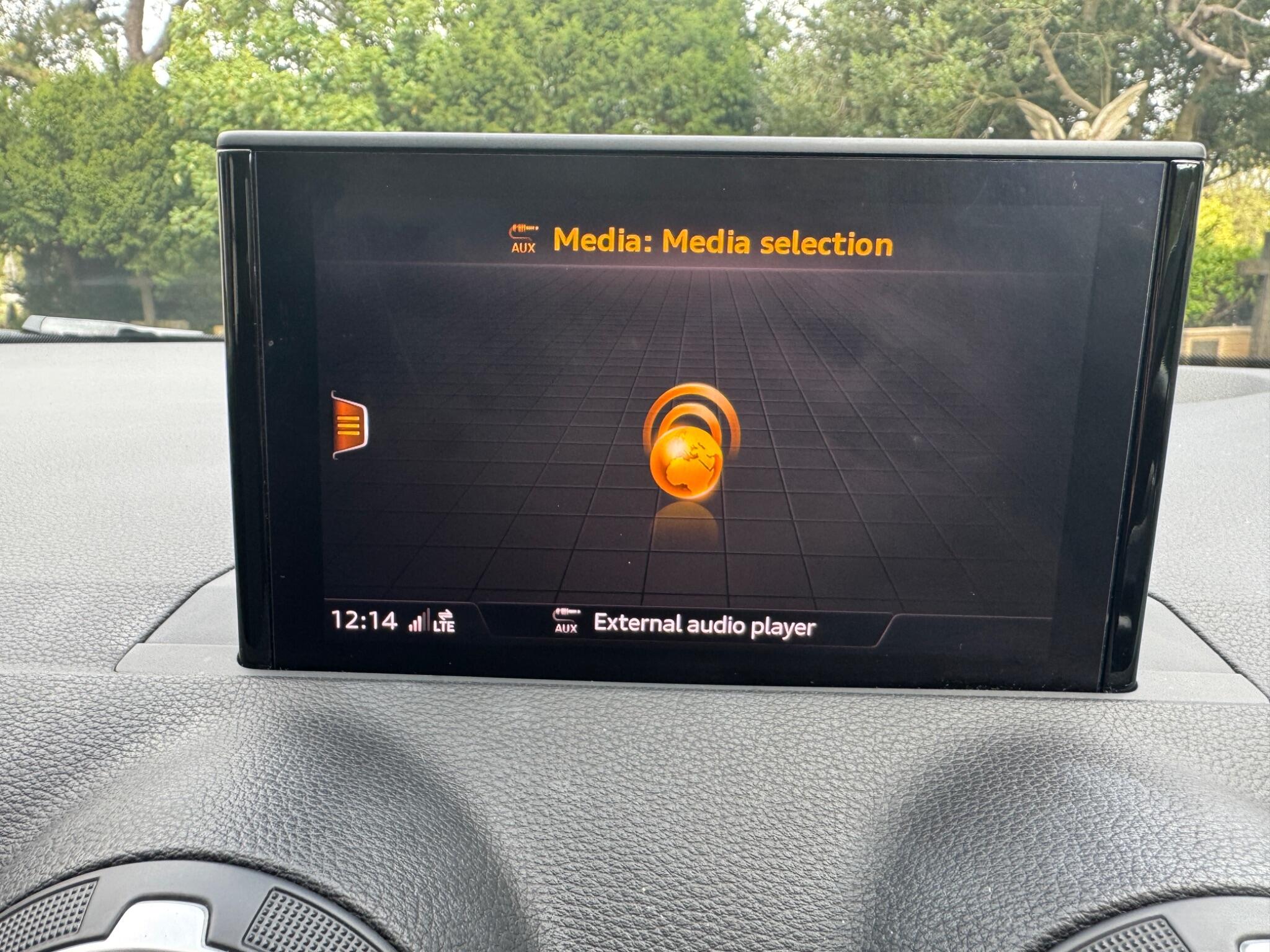 Audi Q2 view 51