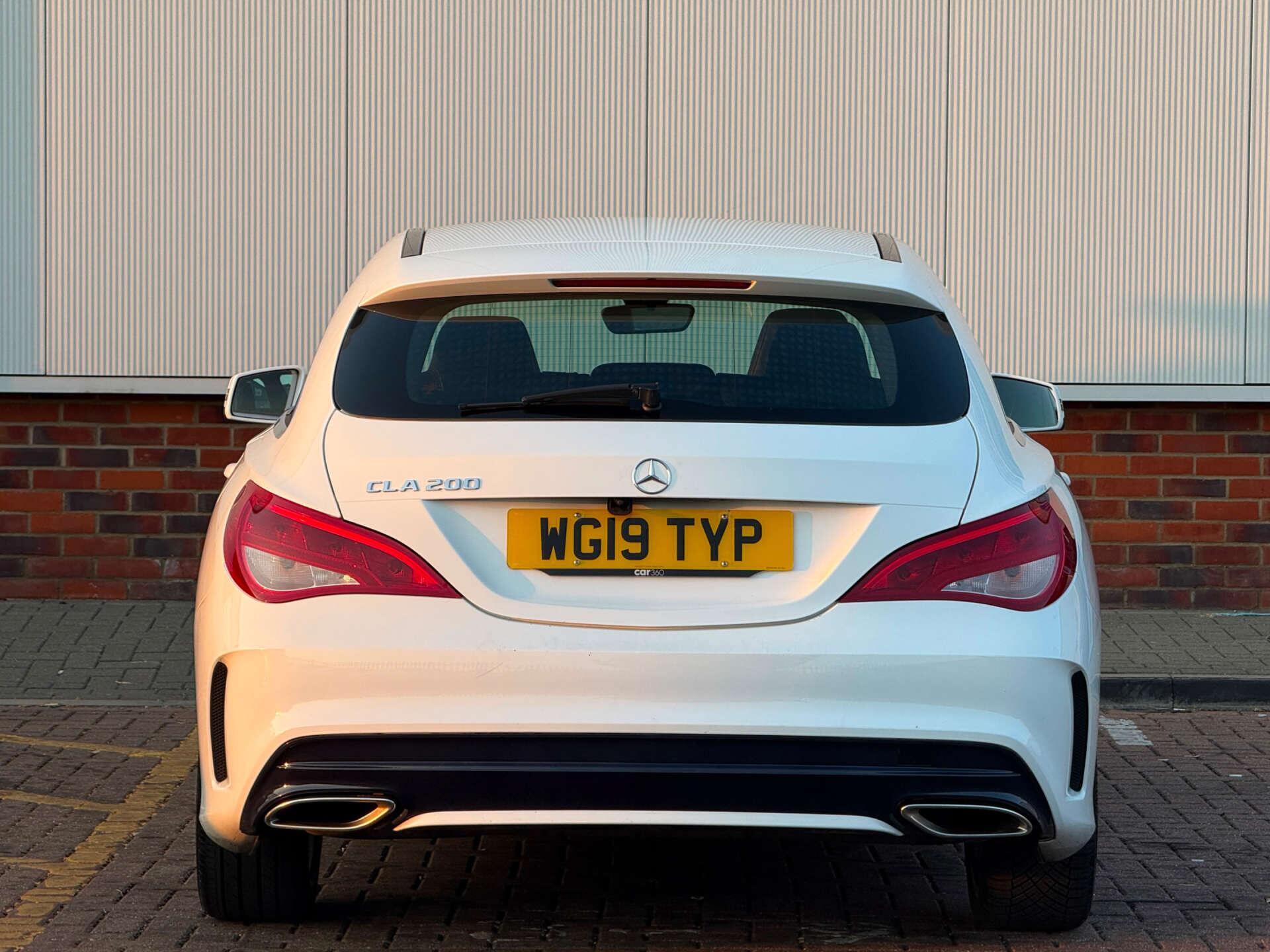 Mercedes-Benz Cla view 8