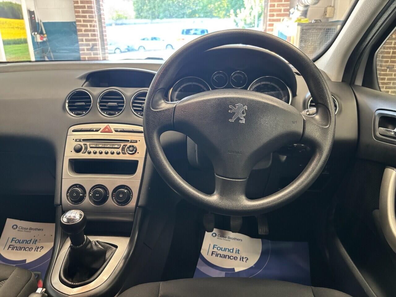 Peugeot 308 view 18