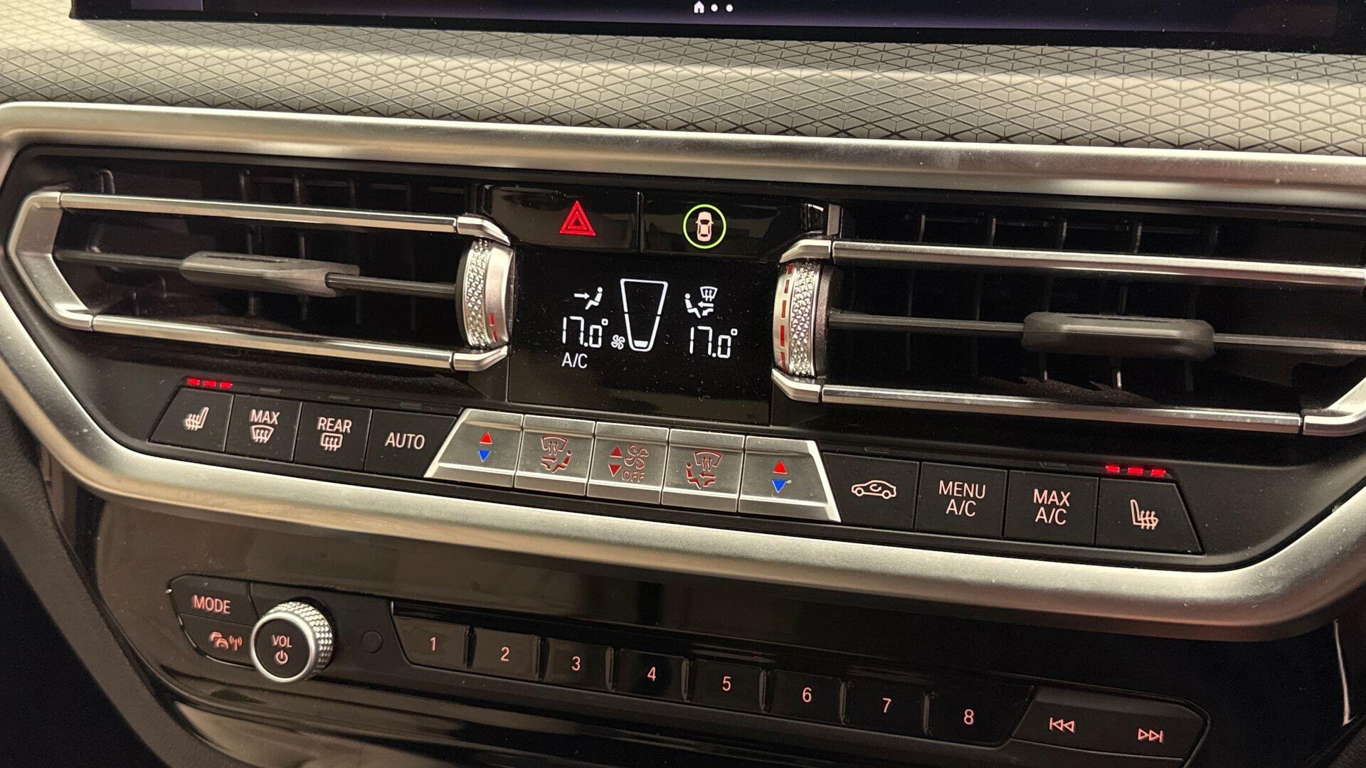 BMW X3 view 26