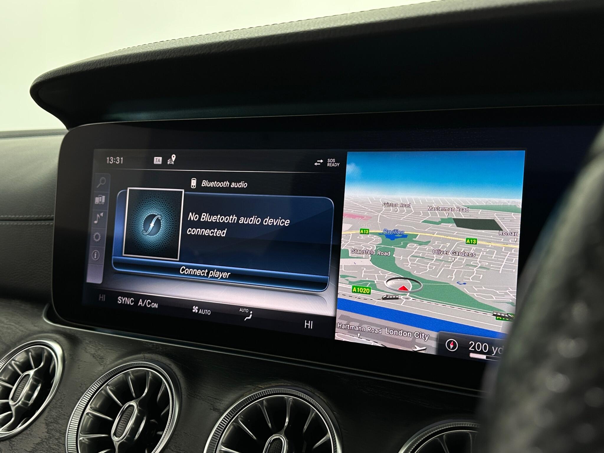 Mercedes-Benz E-Class view 27