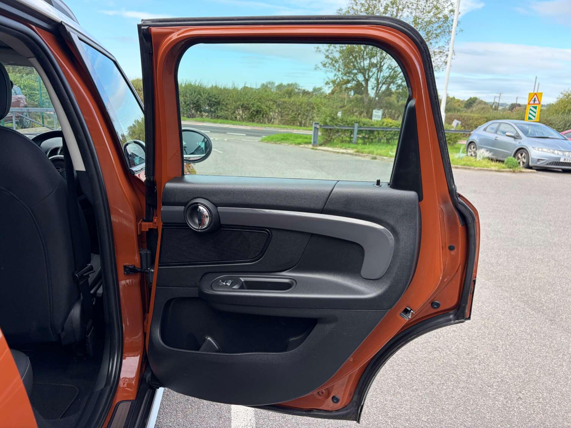 Mini Countryman view 27