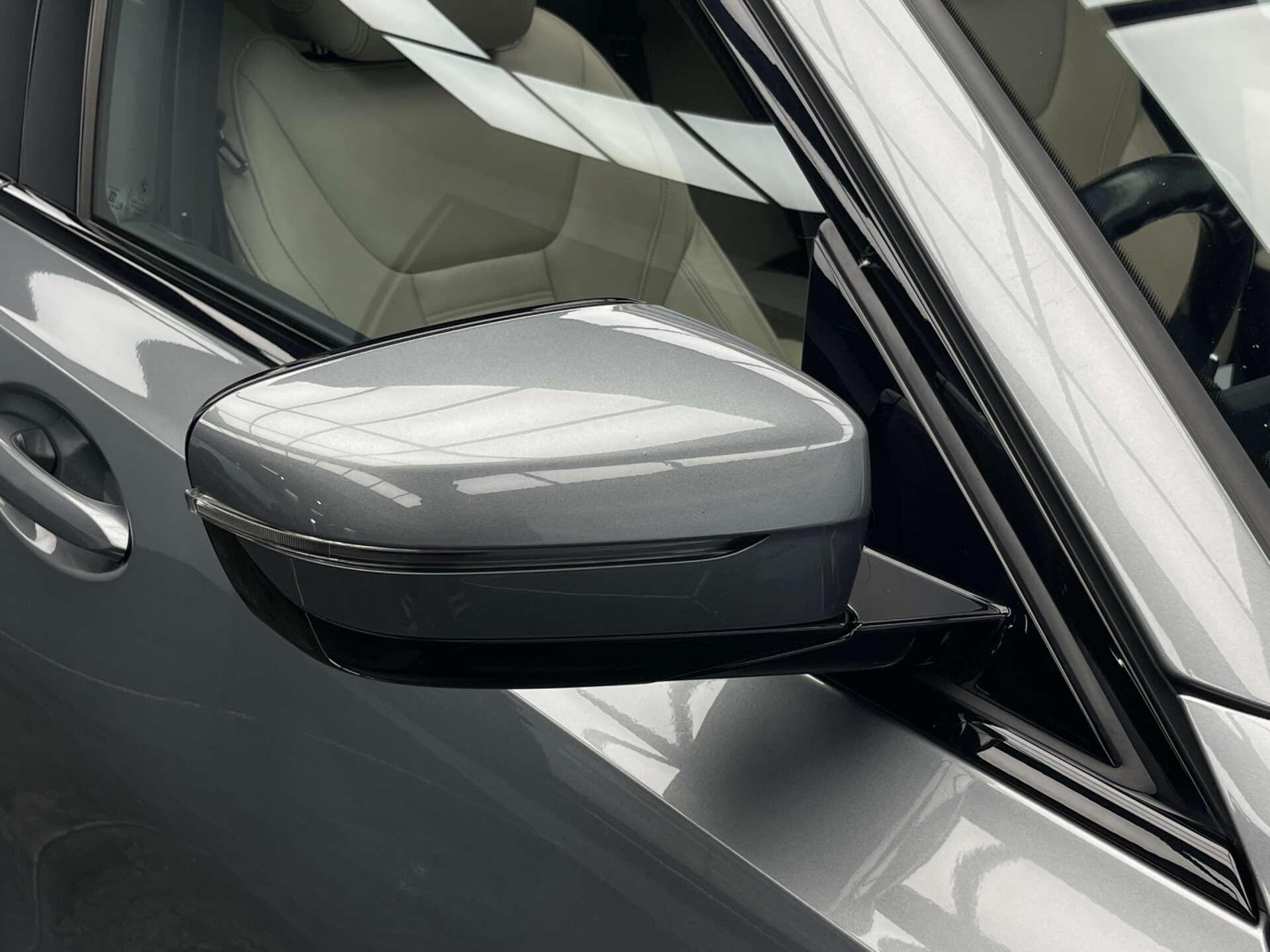BMW 3 Series view 8