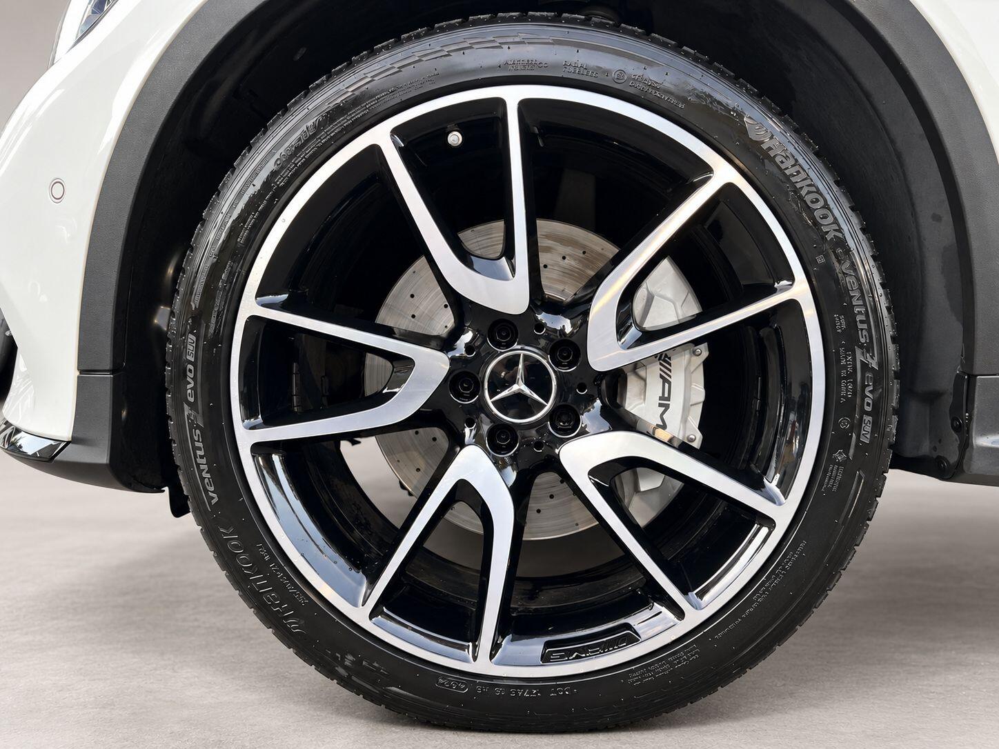 Mercedes-Benz GLC view 17