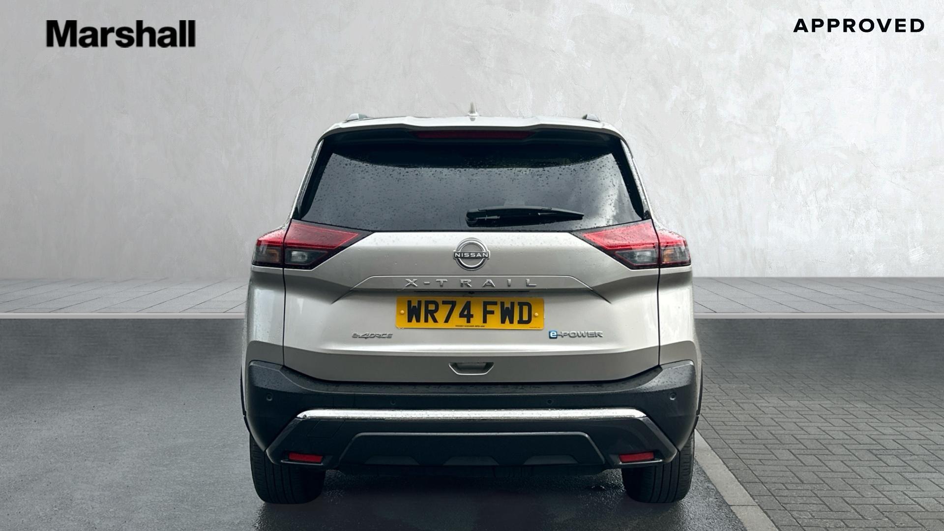 Nissan X-Trail view 6
