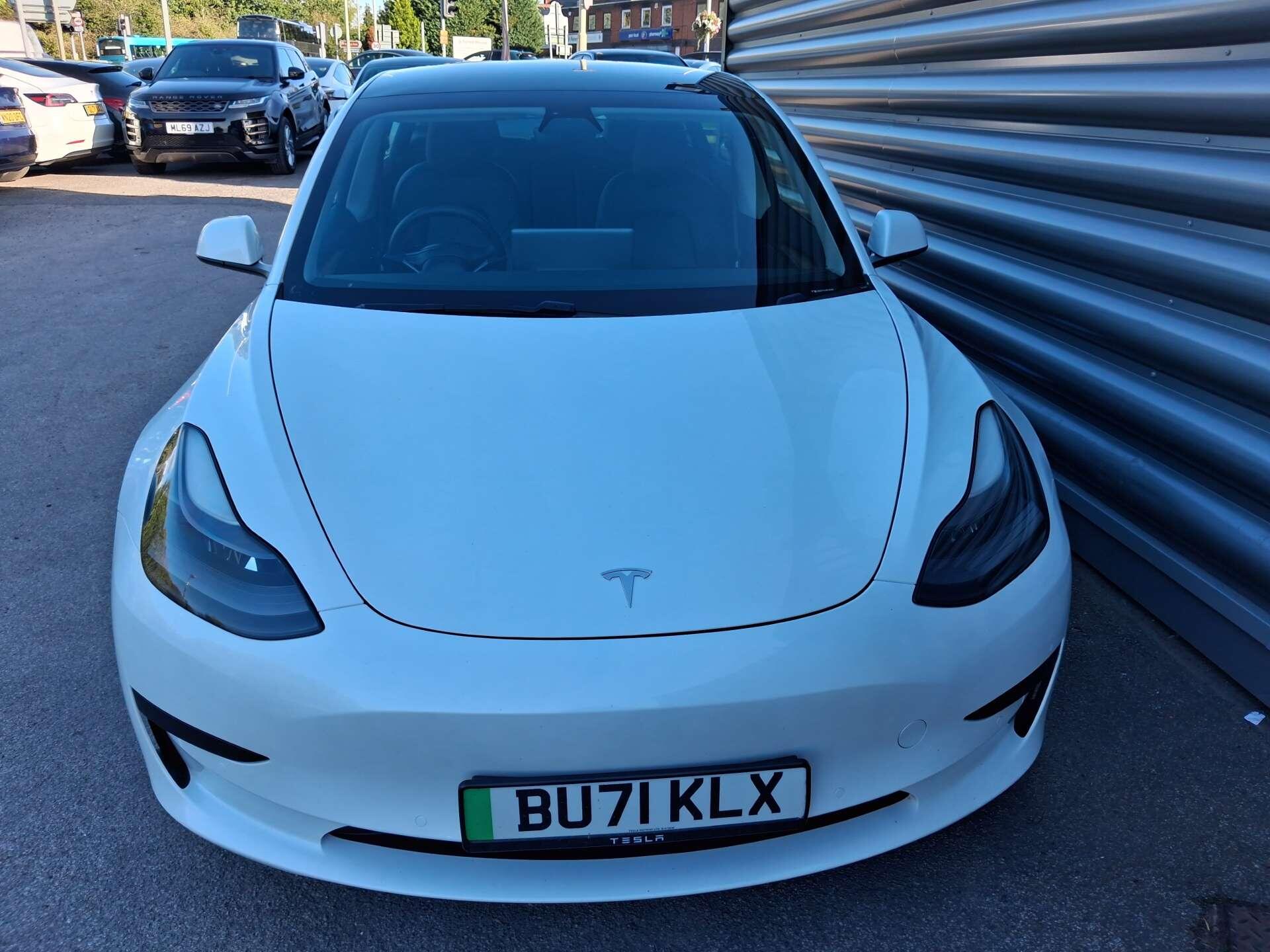 Tesla Model 3 view 9