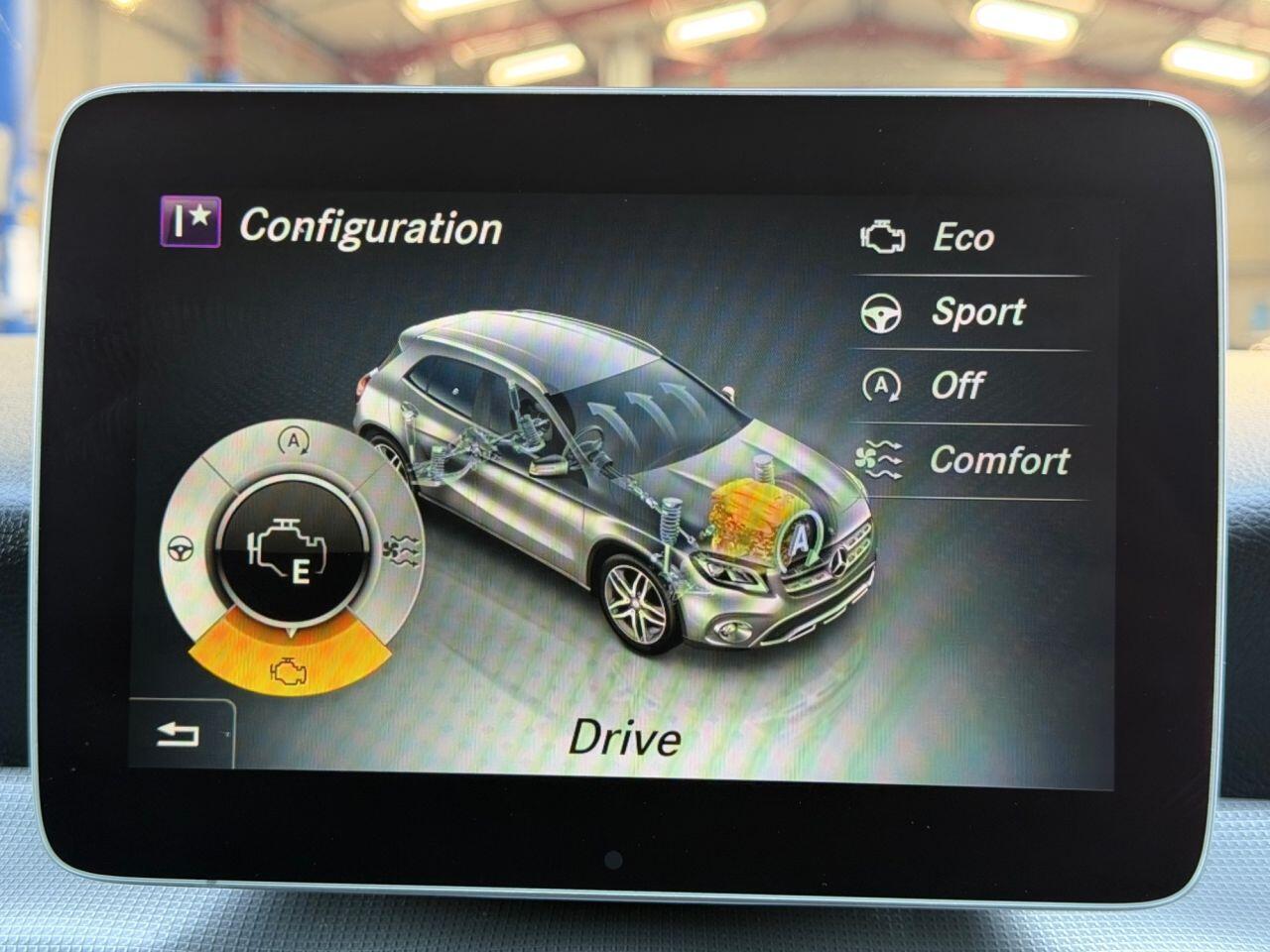 Mercedes-Benz Gla view 46