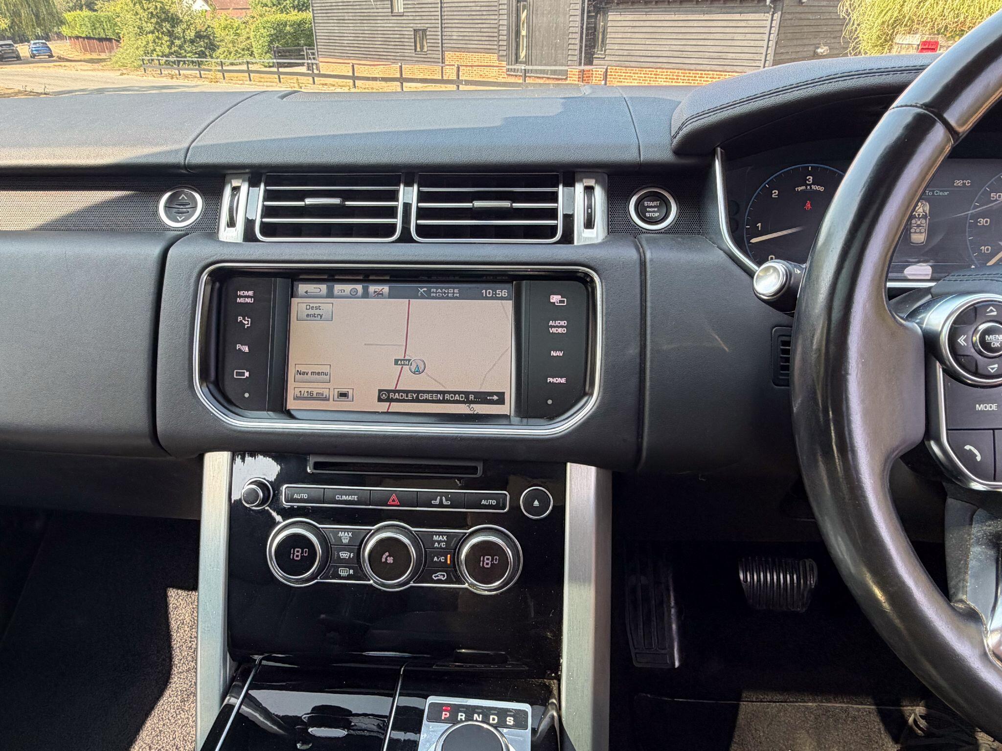 Land Rover Range Rover view 8