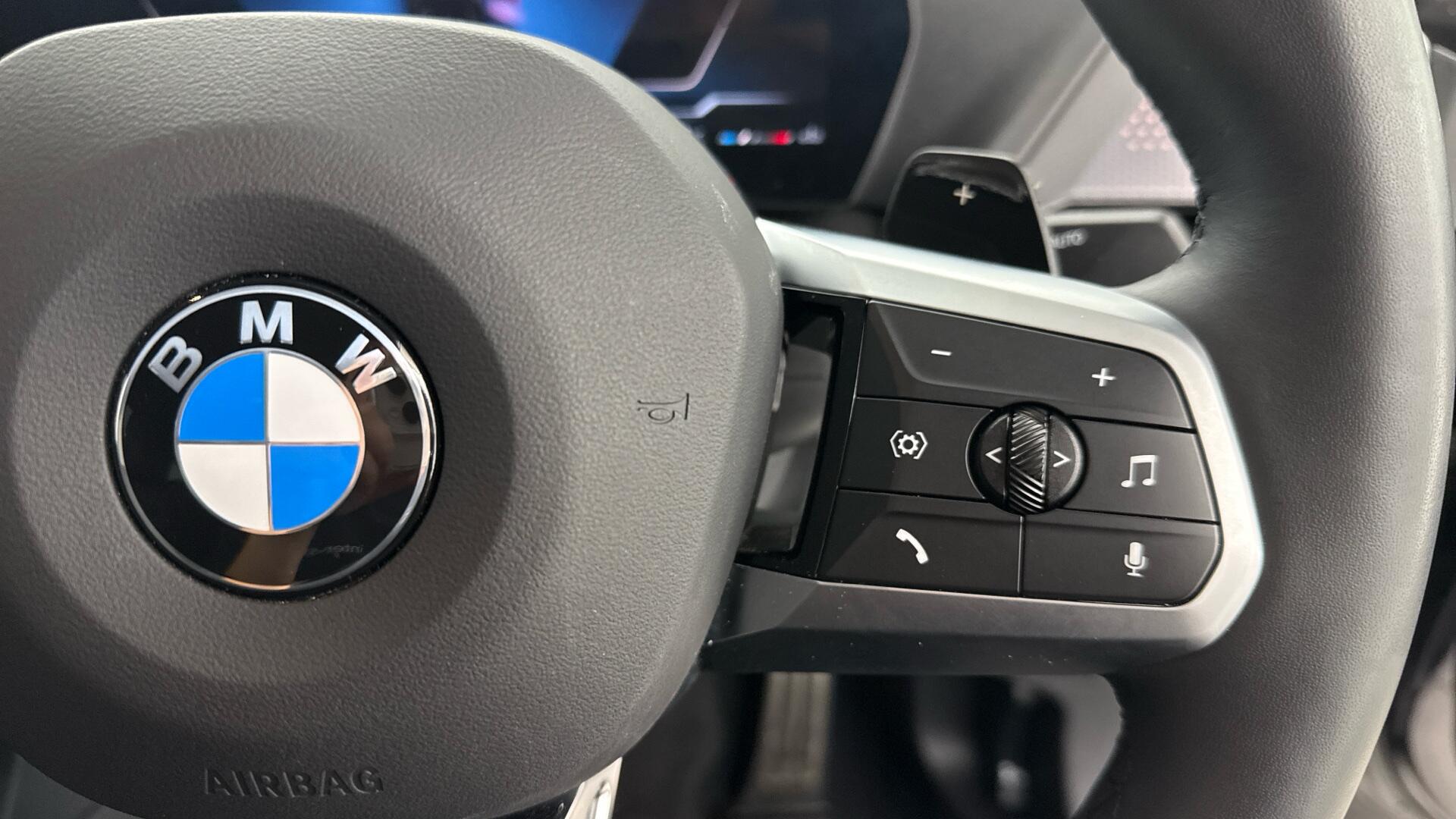 BMW 2 Series view 18