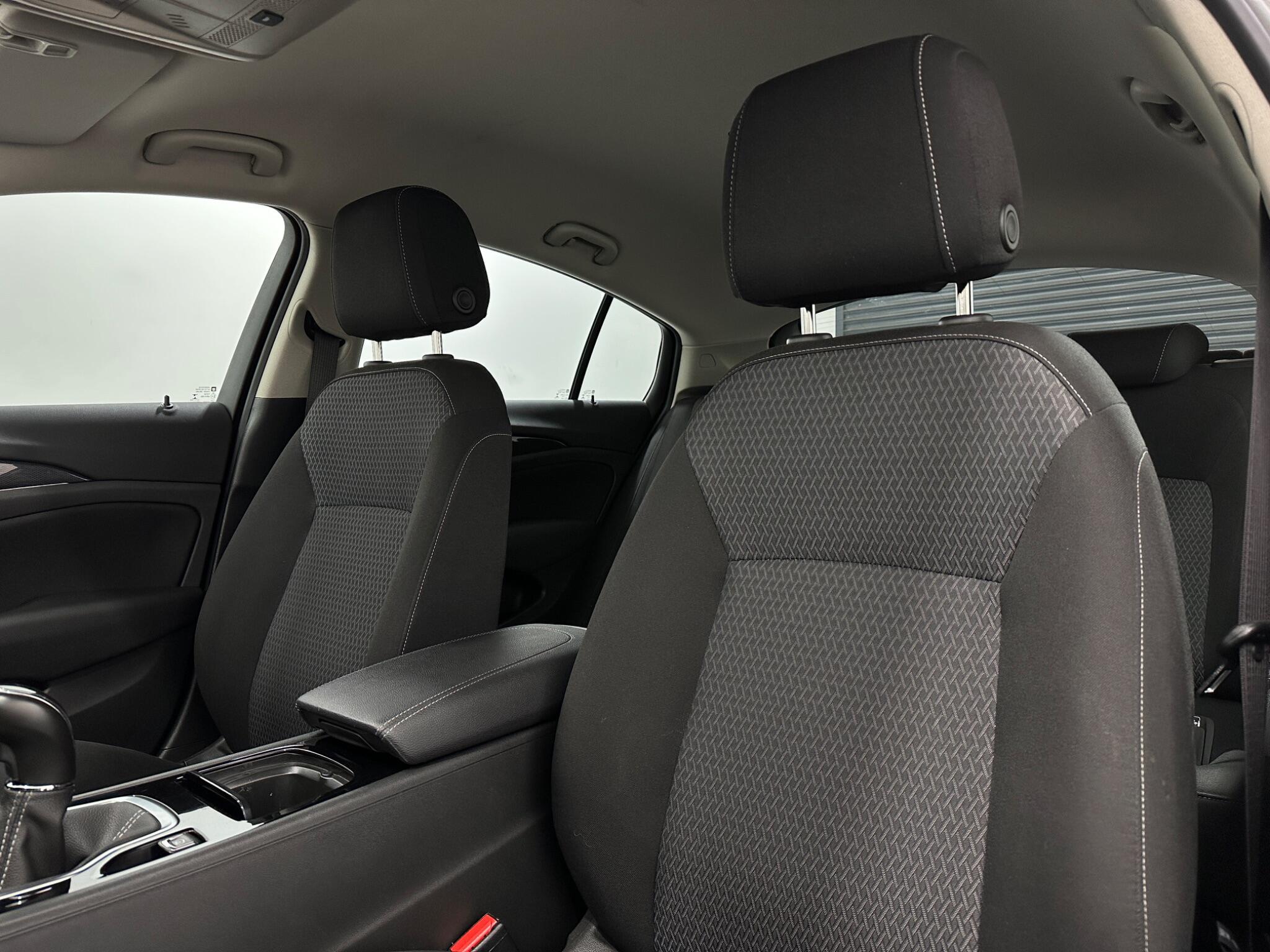 Vauxhall Insignia view 35
