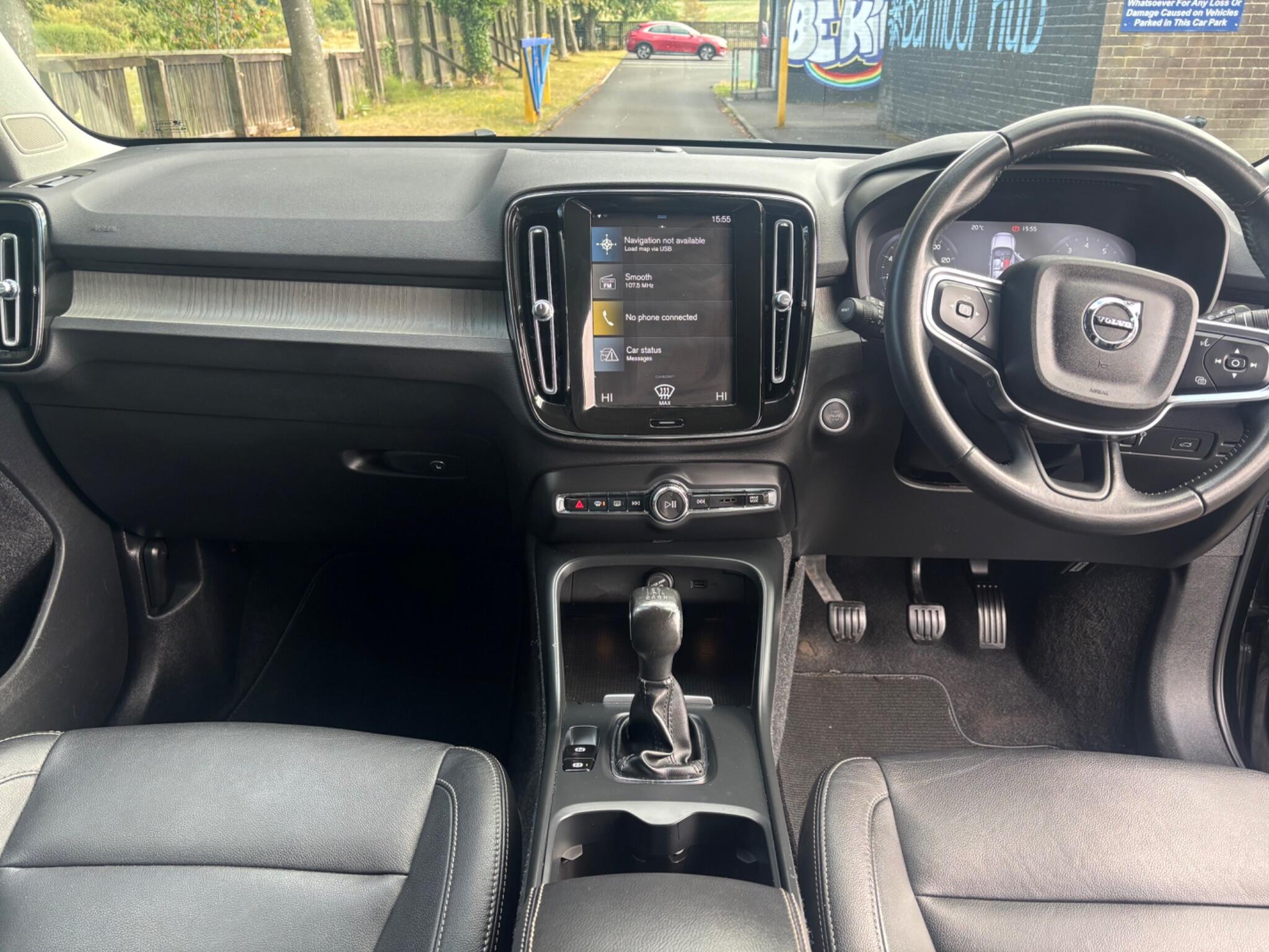Volvo XC40 view 13