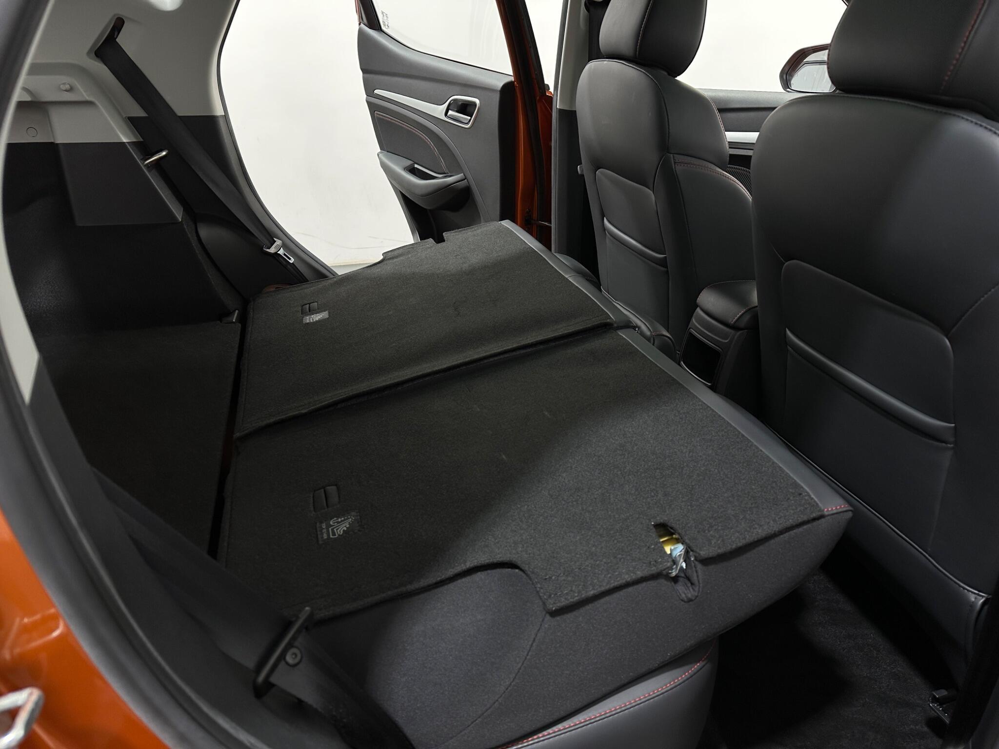 MG ZS view 45