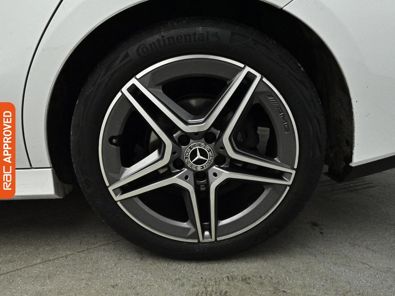 Mercedes-Benz CLA view 28