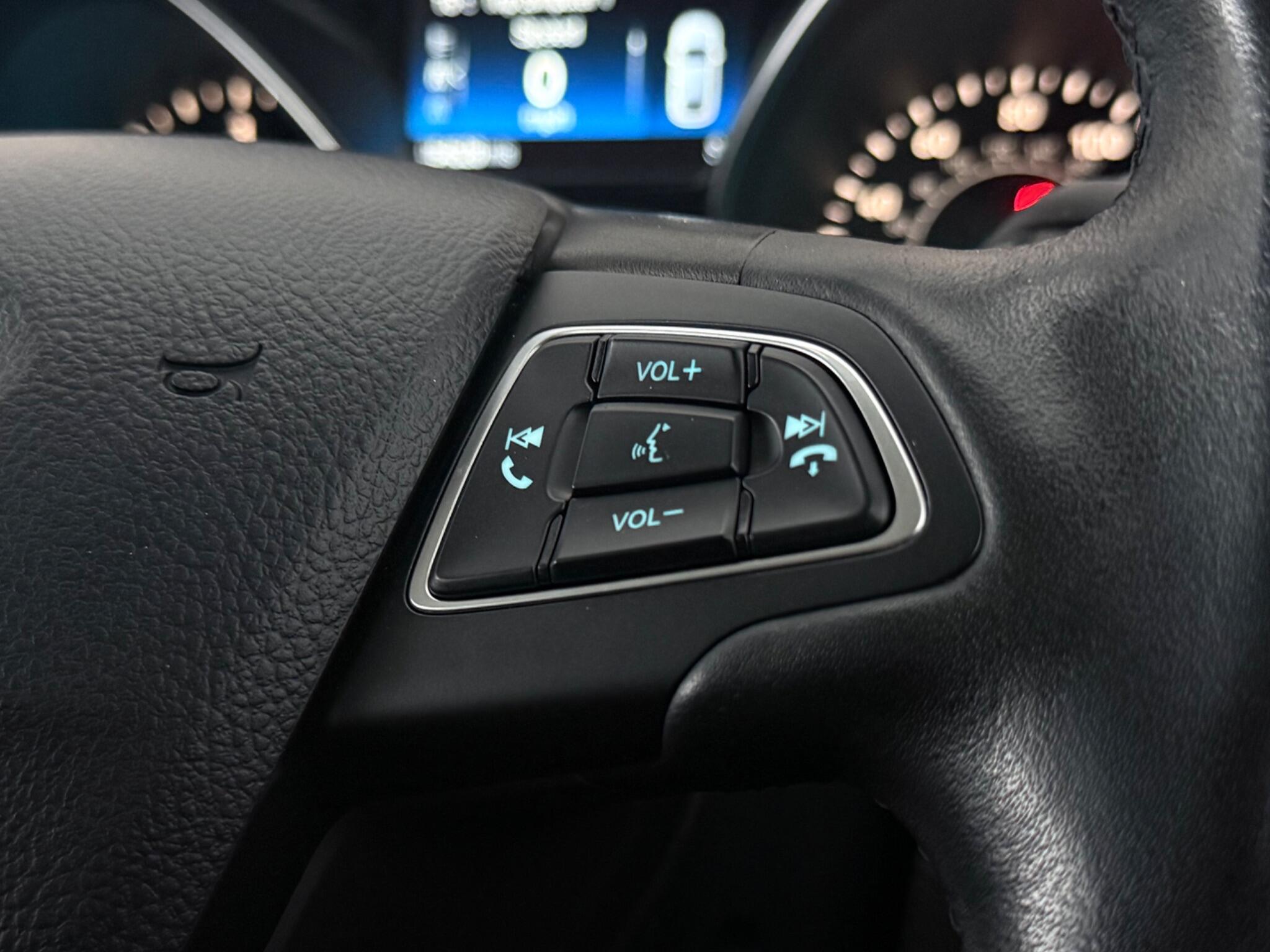 Ford Kuga view 16