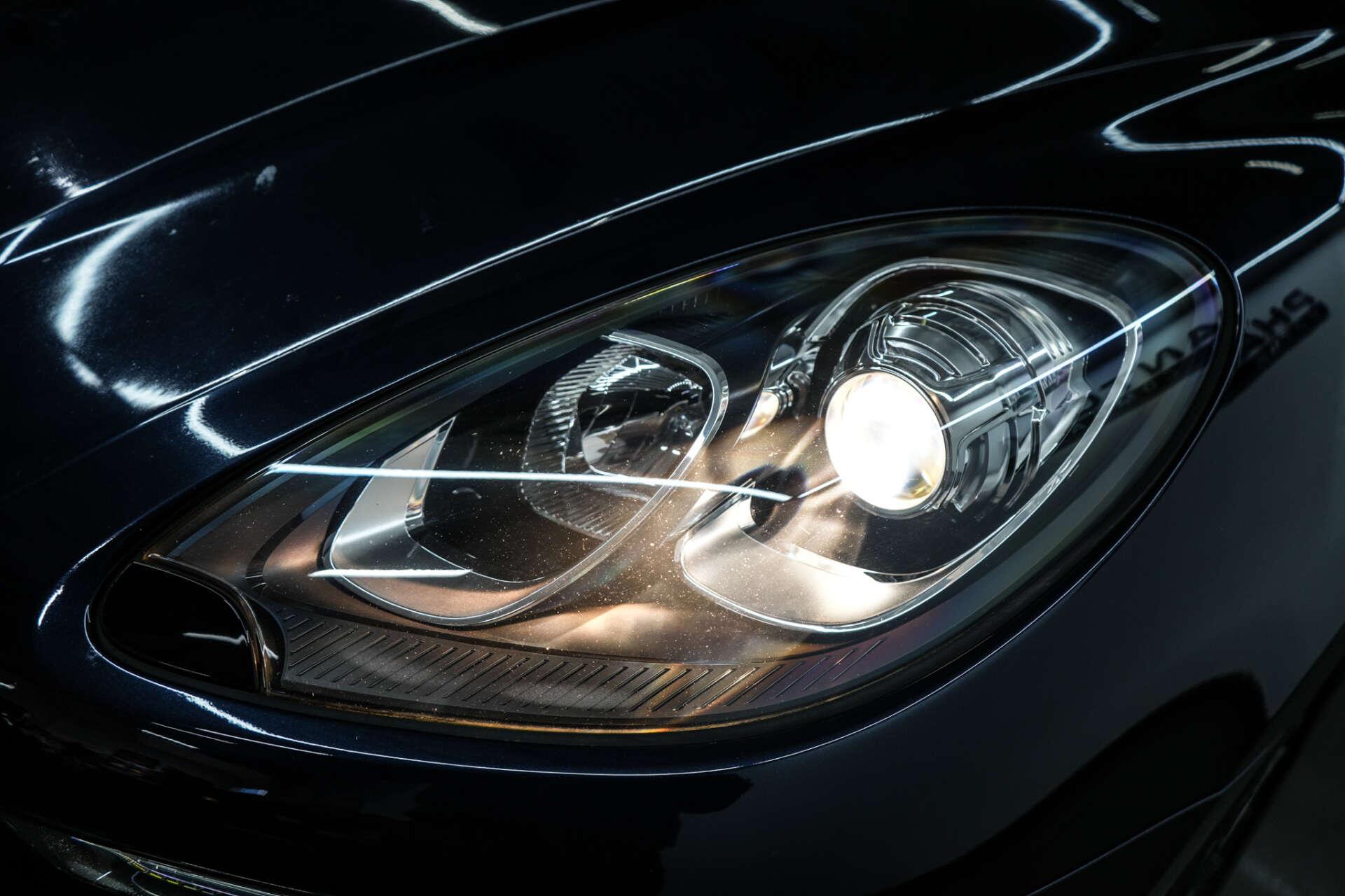 Porsche Macan view 44