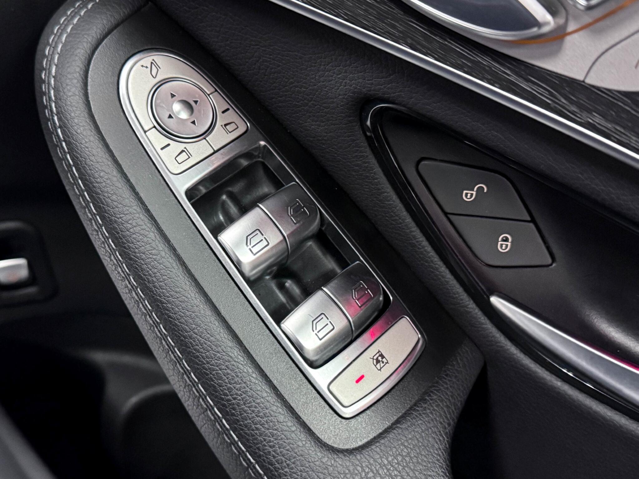 Mercedes-Benz GLC view 24