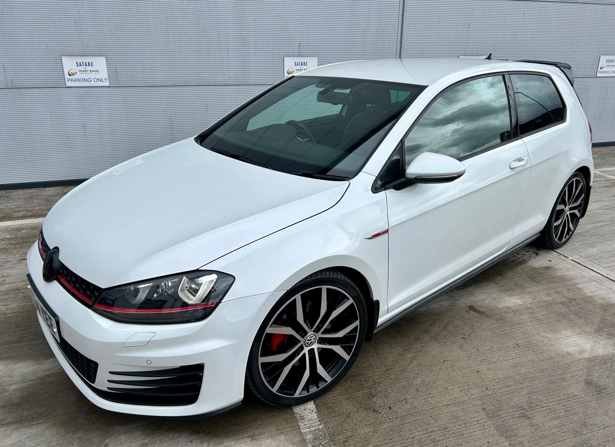 2014 Volkswagen Golf in White for sale