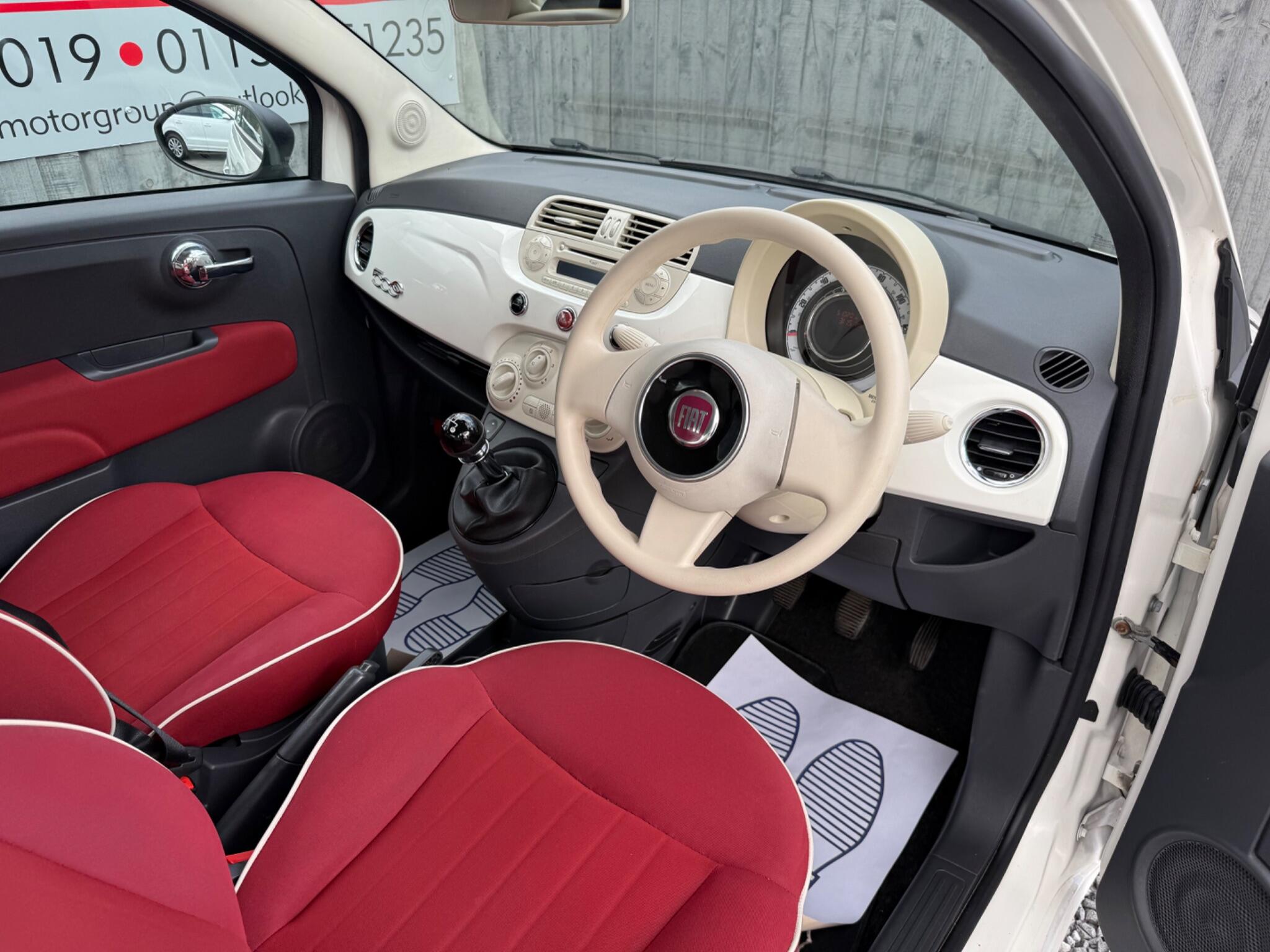 2010 Fiat 500C image 22