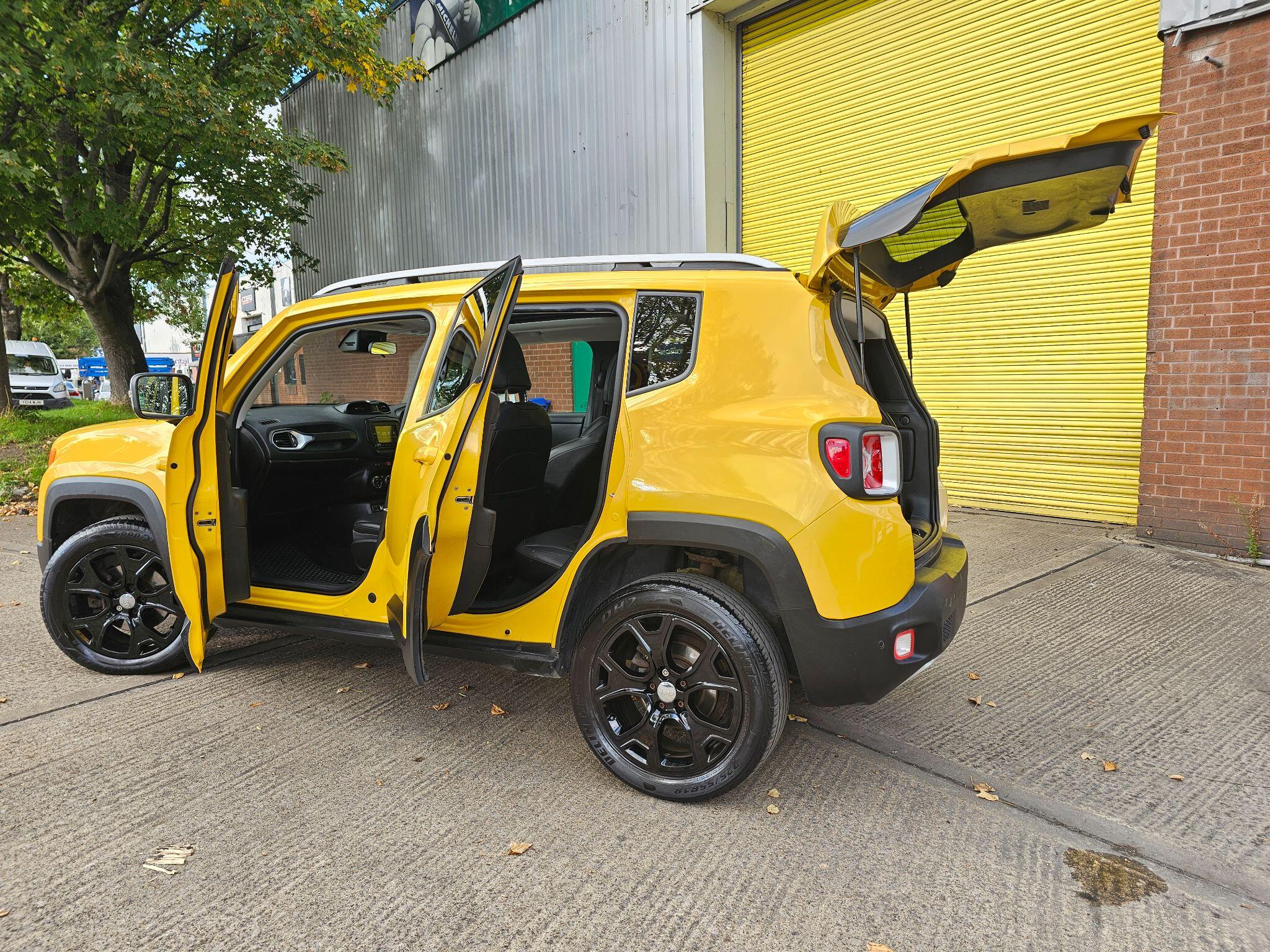 Jeep Renegade view 43