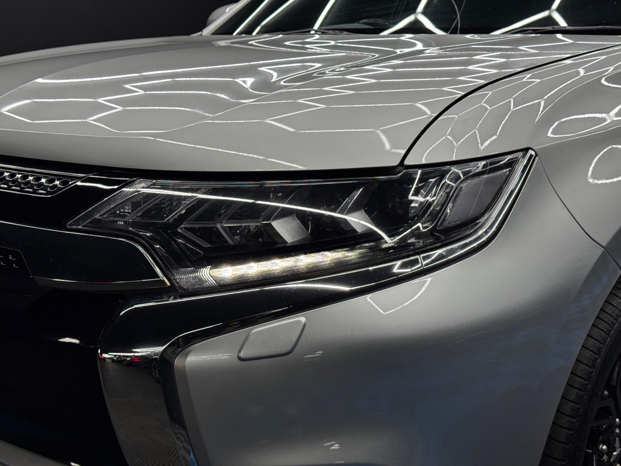 Mitsubishi Outlander view 40