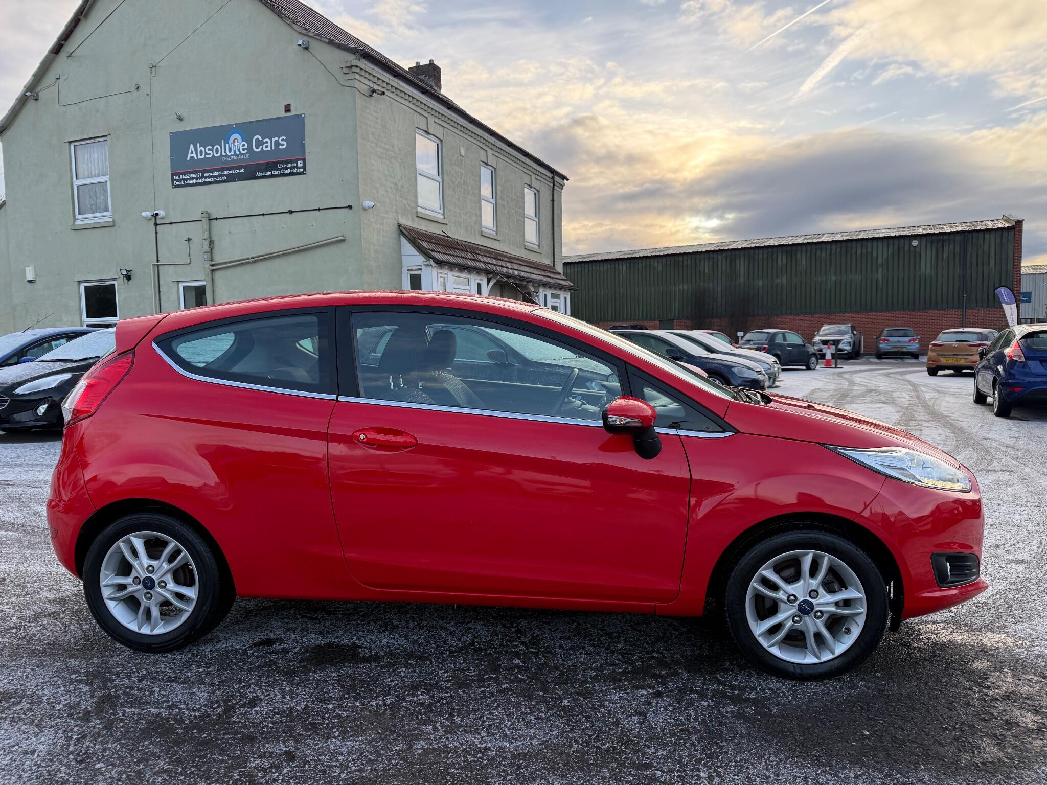 2016 Ford Fiesta 1.0T EcoBoost Zetec Euro 6 (s/s) 3dr • 50,135 miles image 9