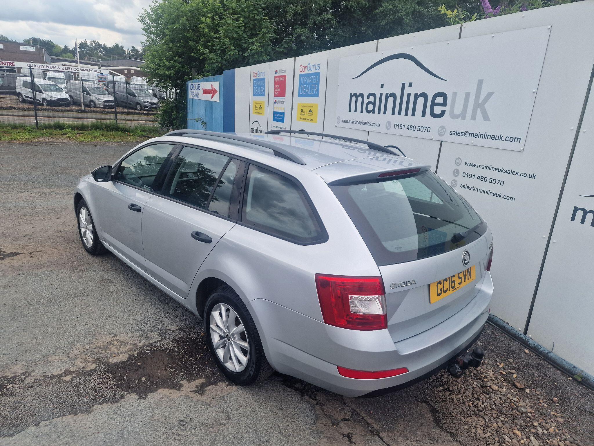 Skoda Octavia view 25